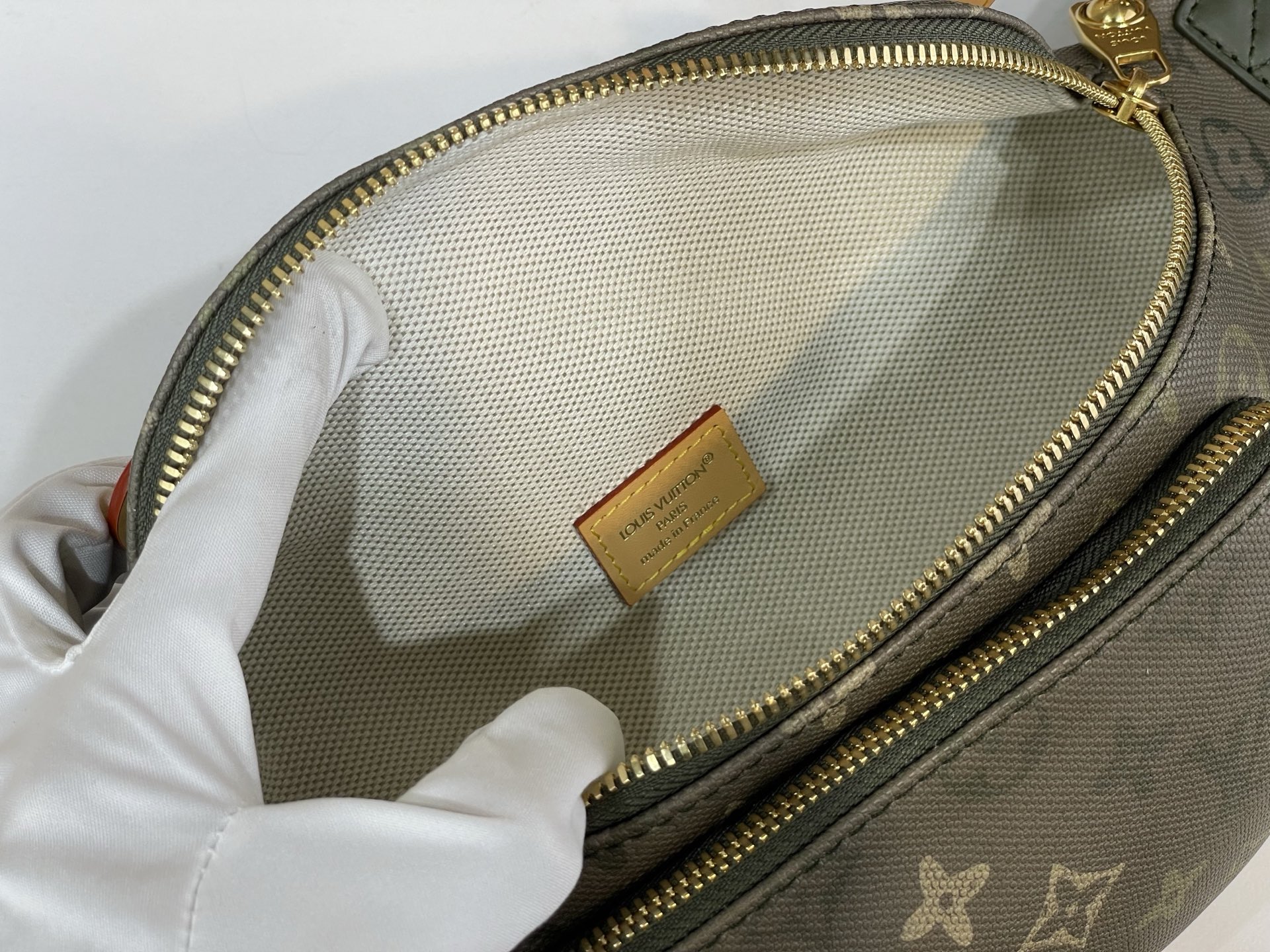 Louis Vuitton Basic Bag Canvas Green M-l-s