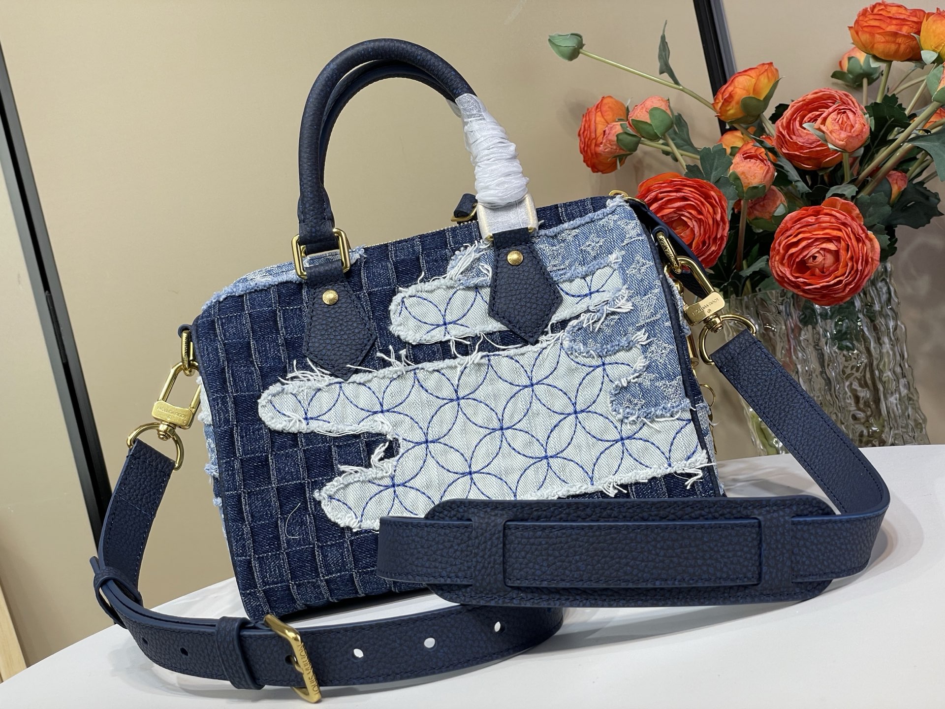 Louis Vuitton Basic Bag M-l-s