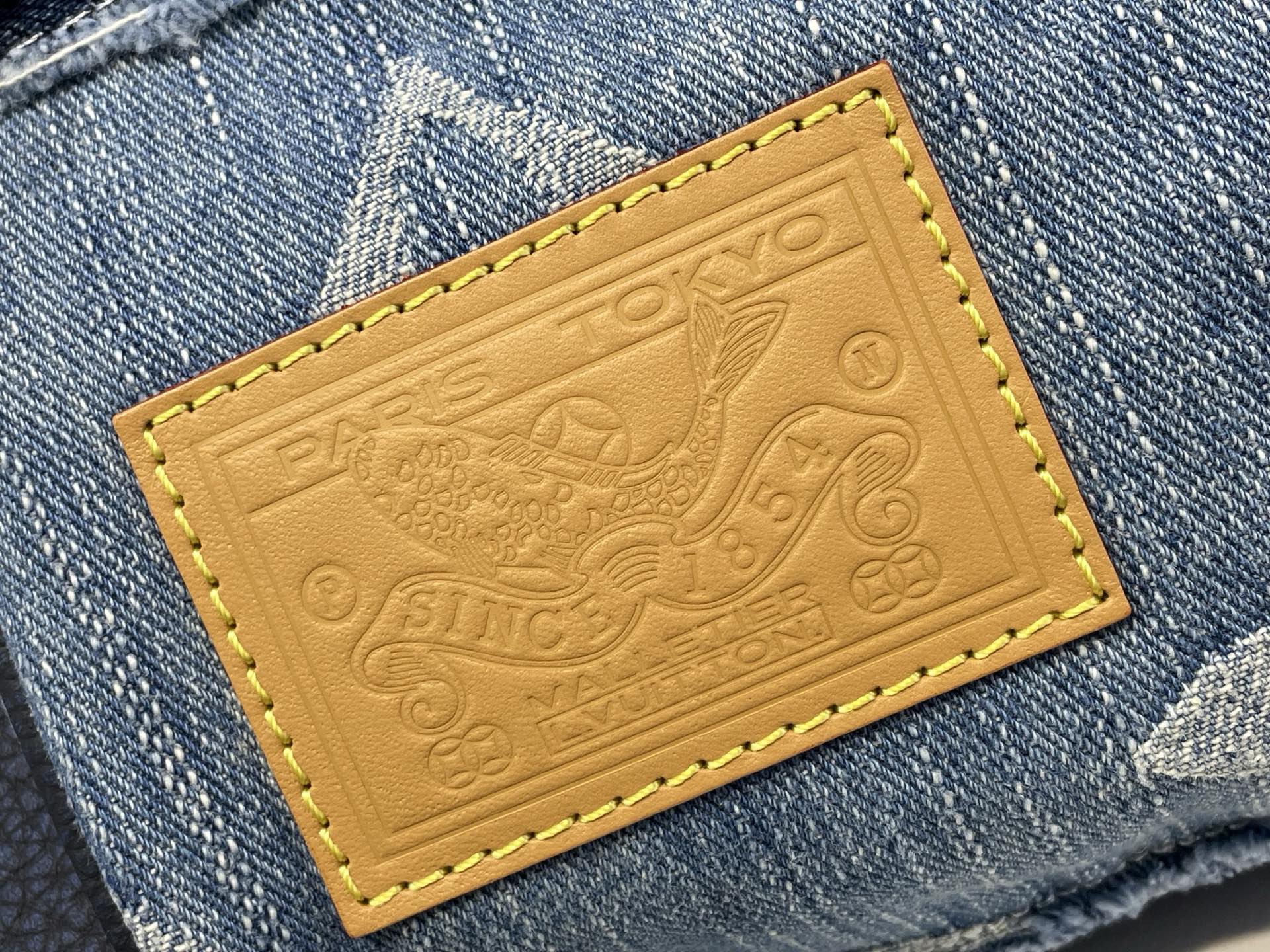 Louis Vuitton Basic Bag M-l-s