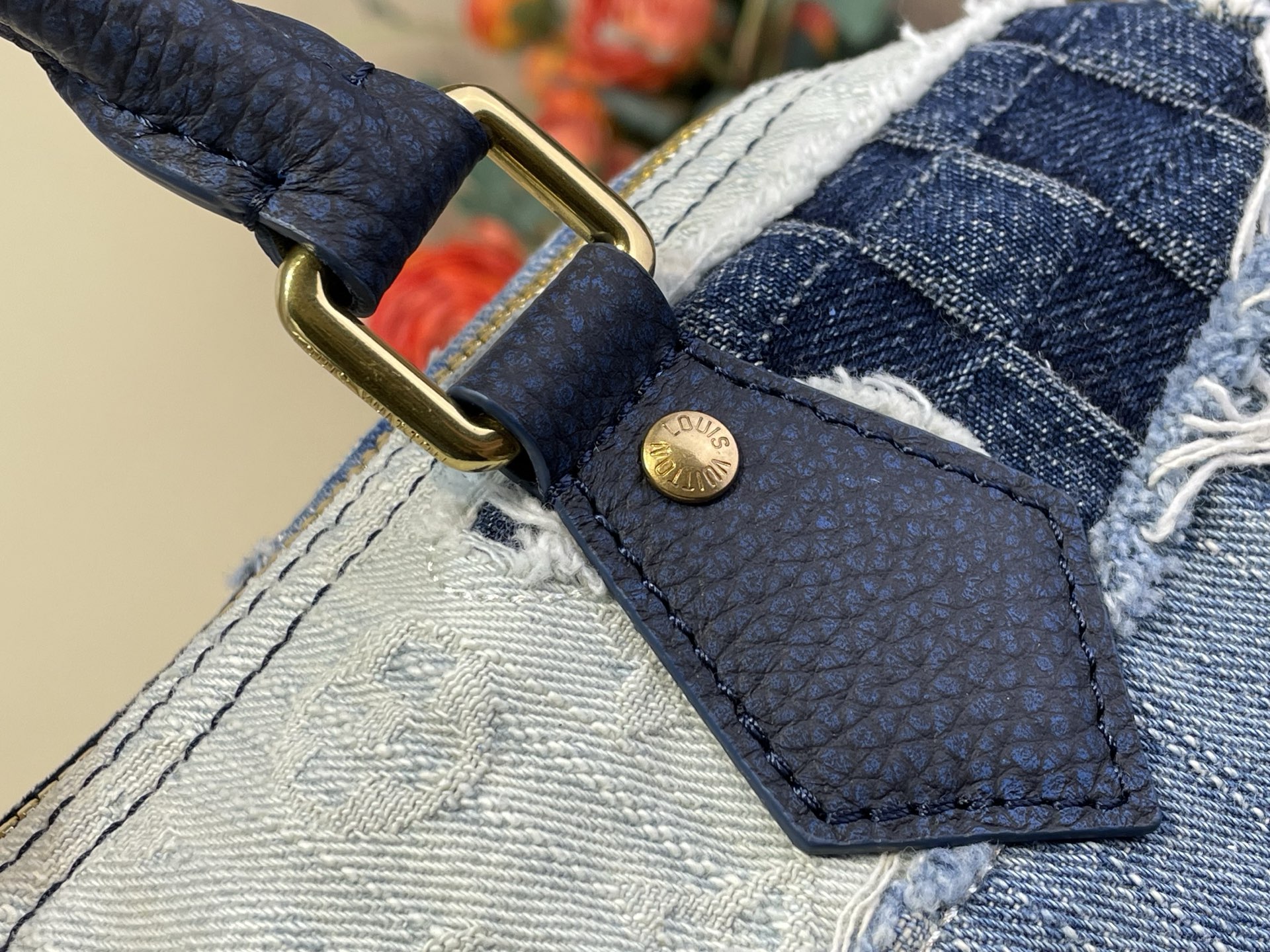 Louis Vuitton Basic Bag M-l-s