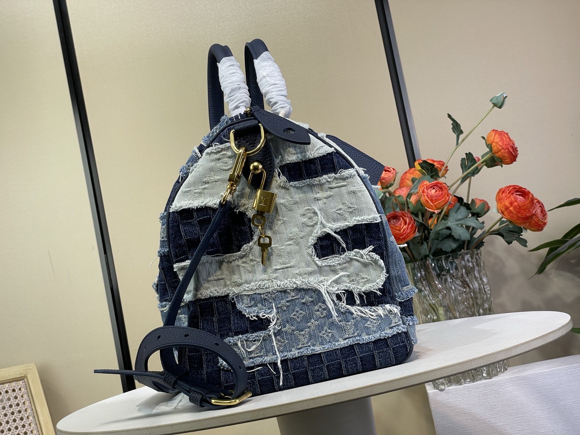 Louis Vuitton Basic Bag Cow Leather Gold M-l-s