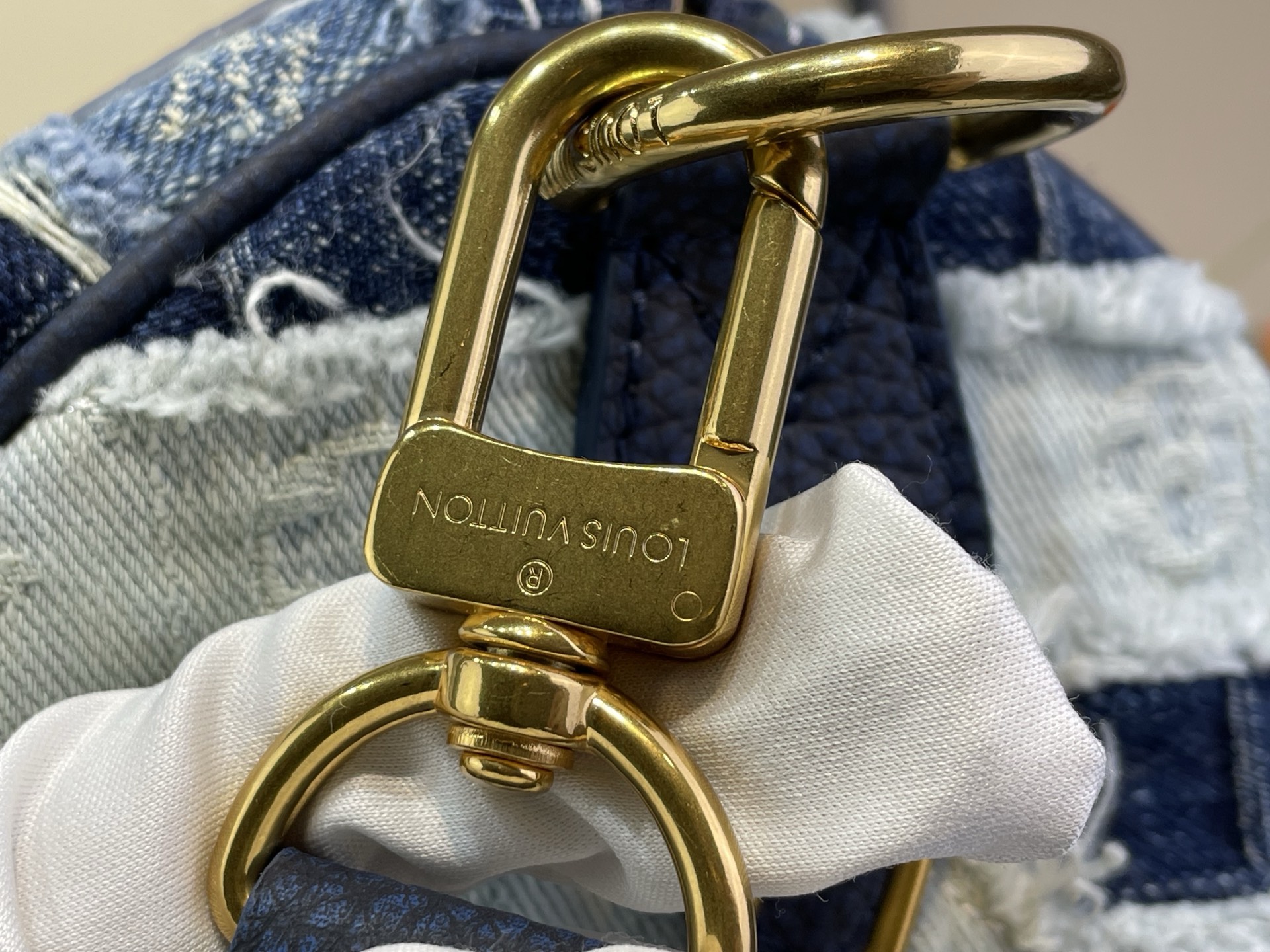 Louis Vuitton Basic Bag Cow Leather Gold M-l-s