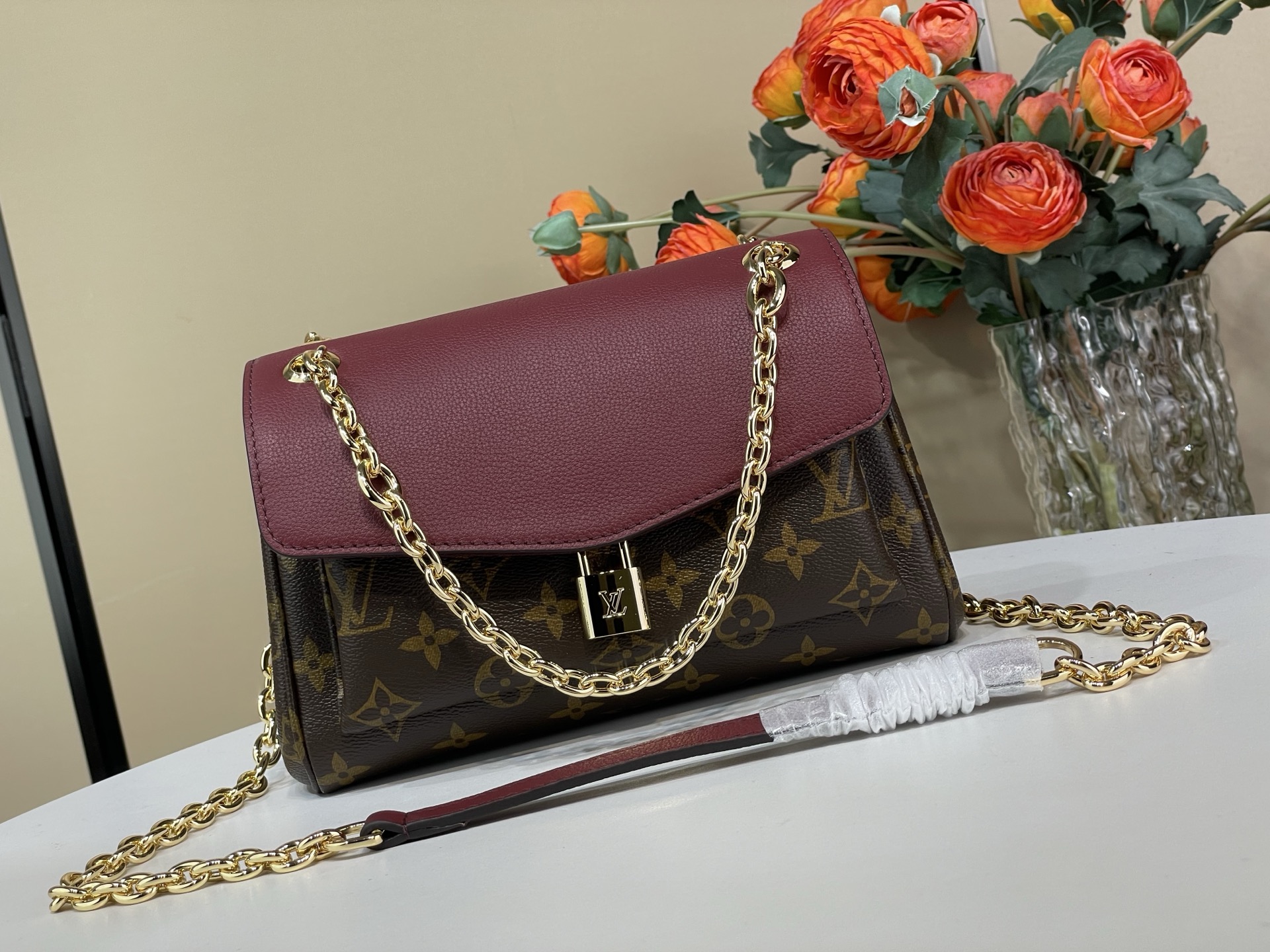 Louis Vuitton Basic Bag Canvas Black M-s