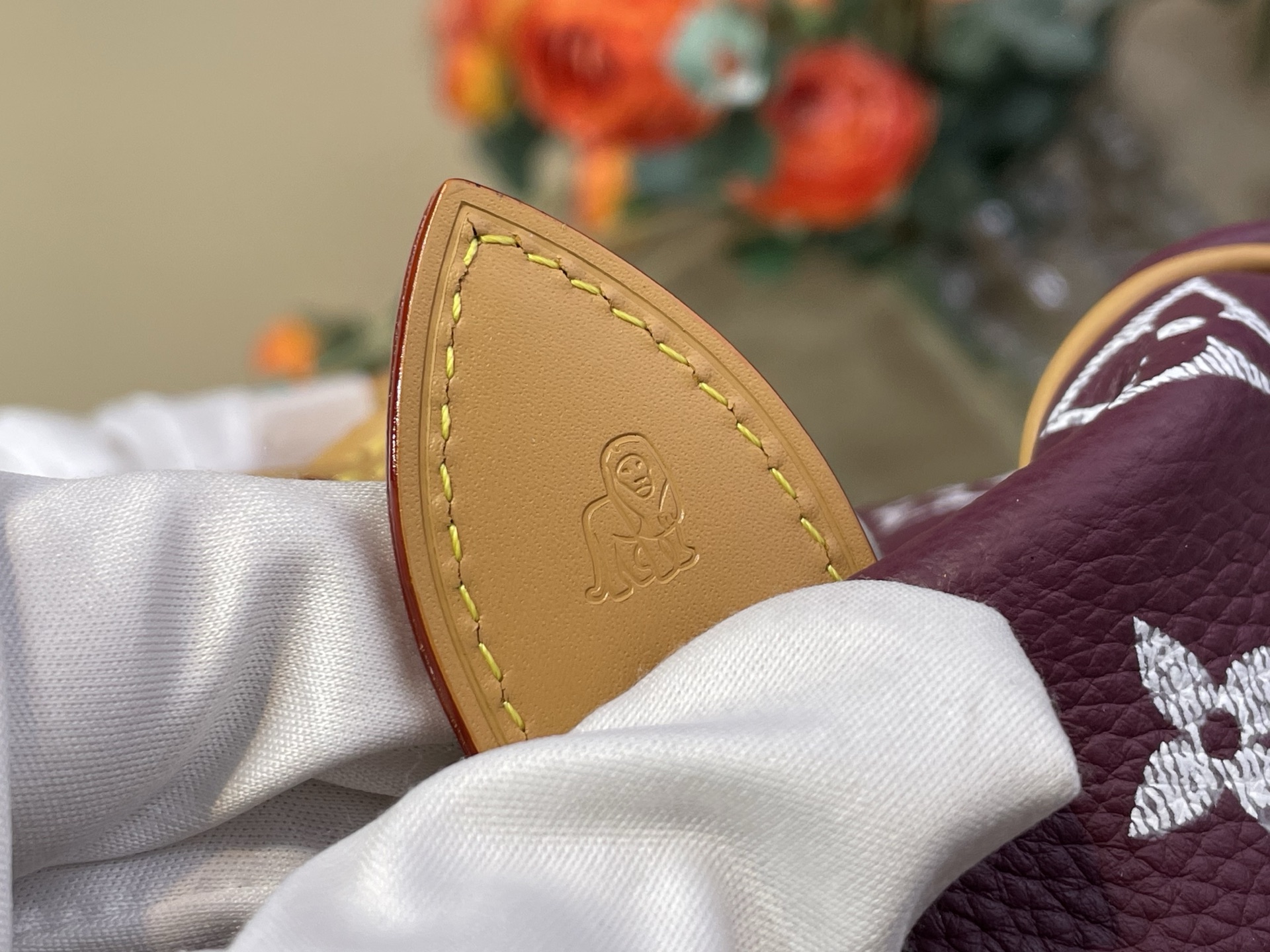 Louis Vuitton Basic Bag Cow Leather M-l-s