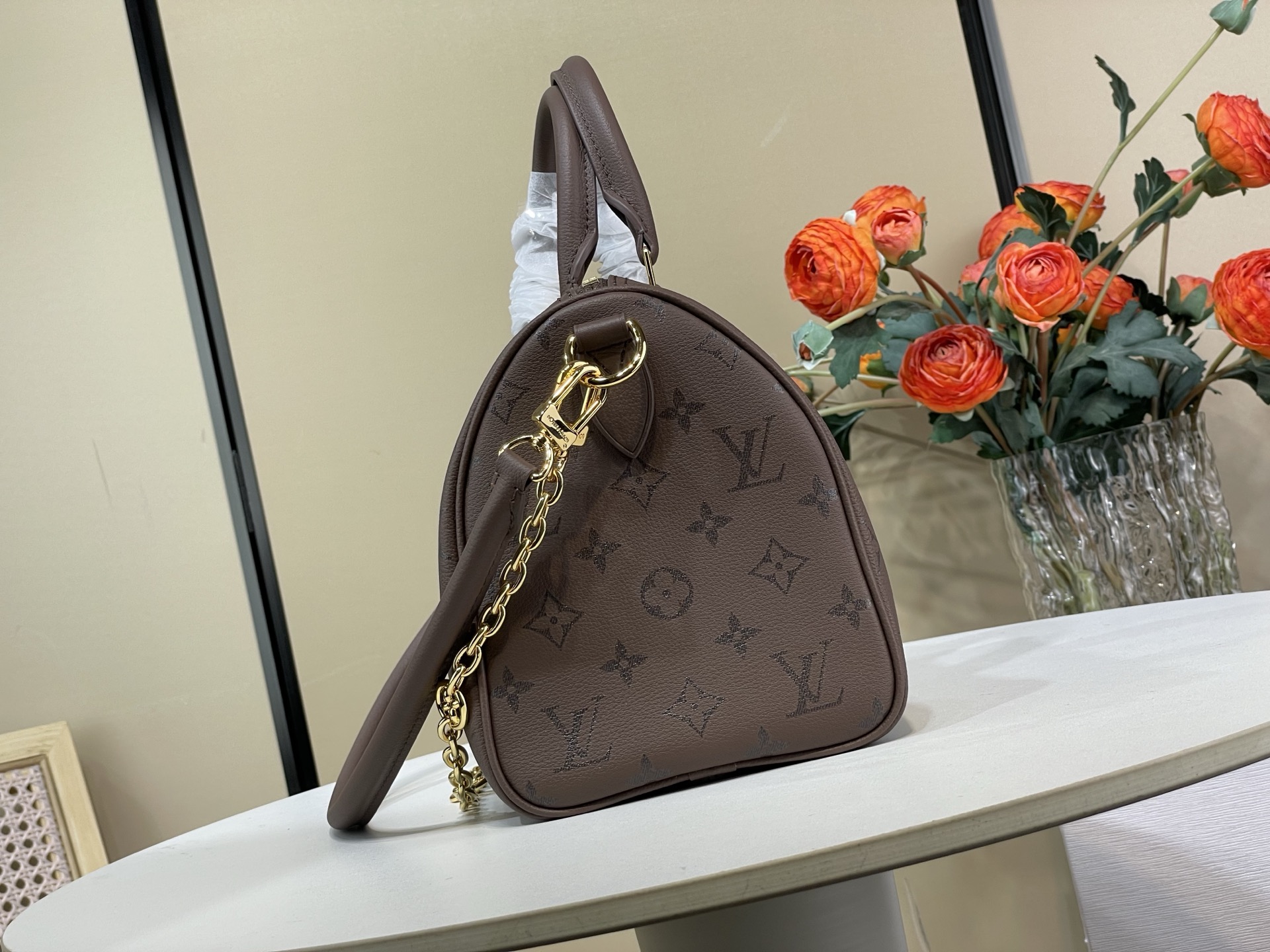 Louis Vuitton Basic Bag Cow Leather Black M-l-s