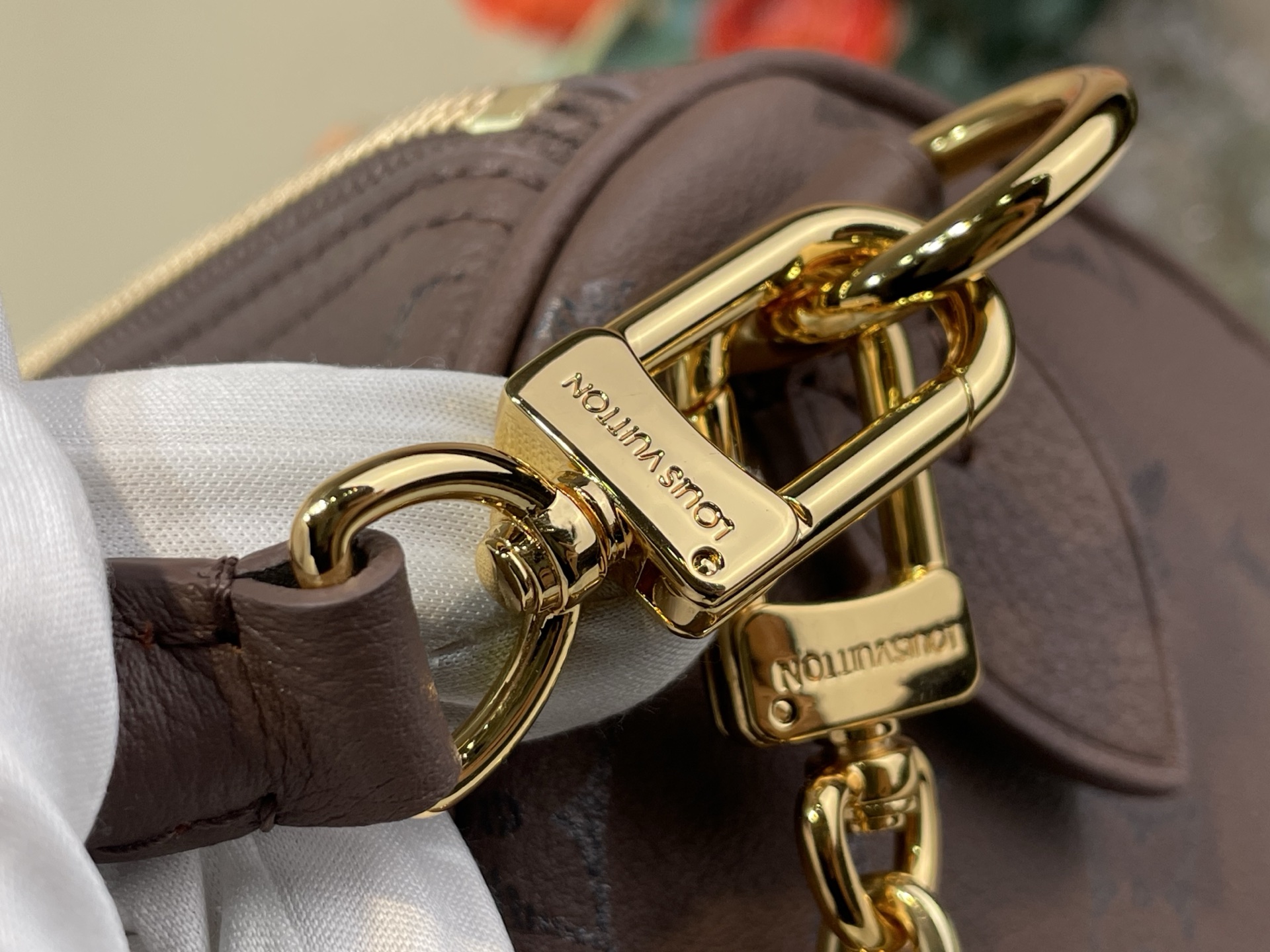 Louis Vuitton Basic Bag Cow Leather Black M-l-s