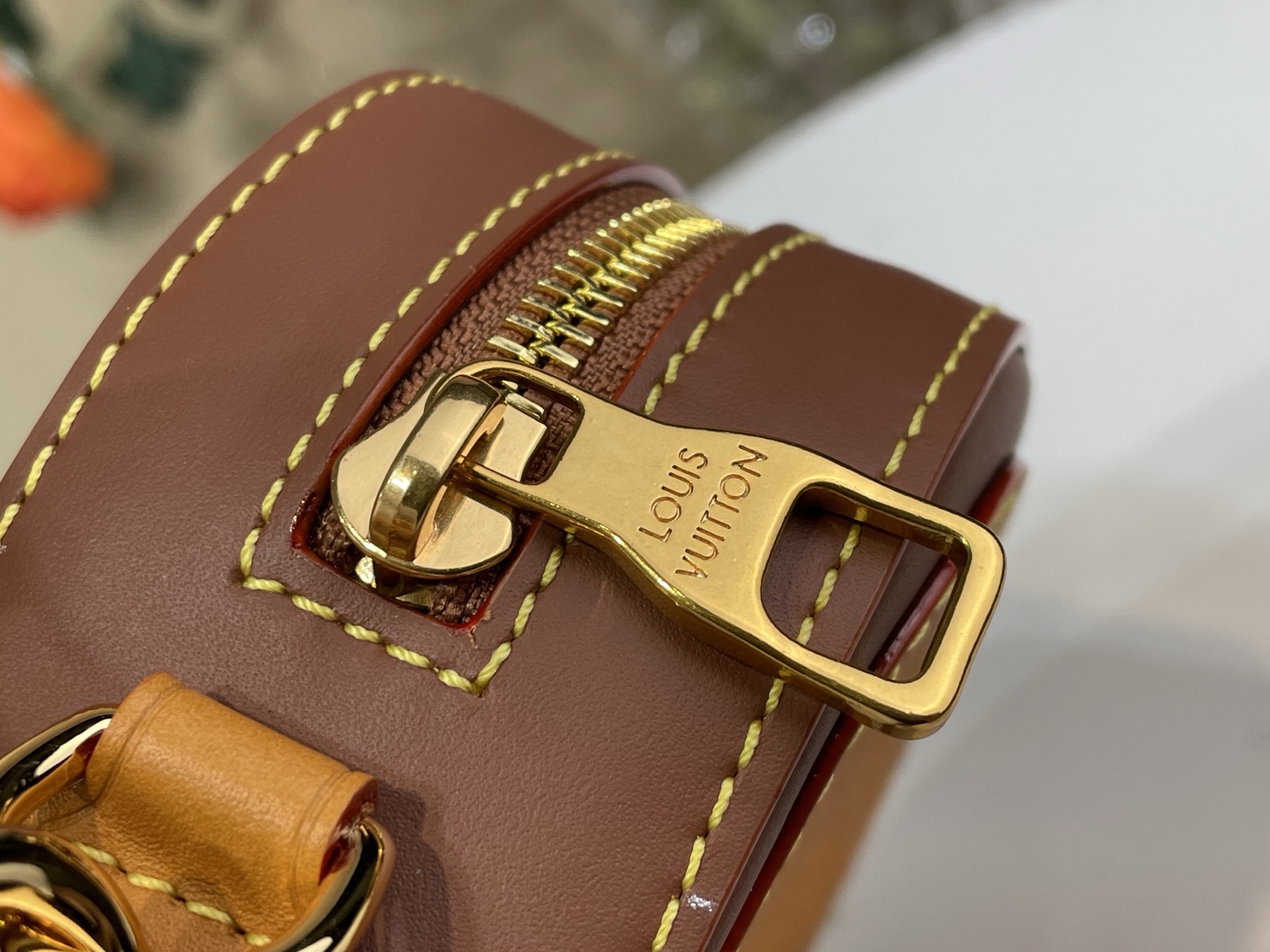 Louis Vuitton Basic Bag Cow Leather Brown M-s