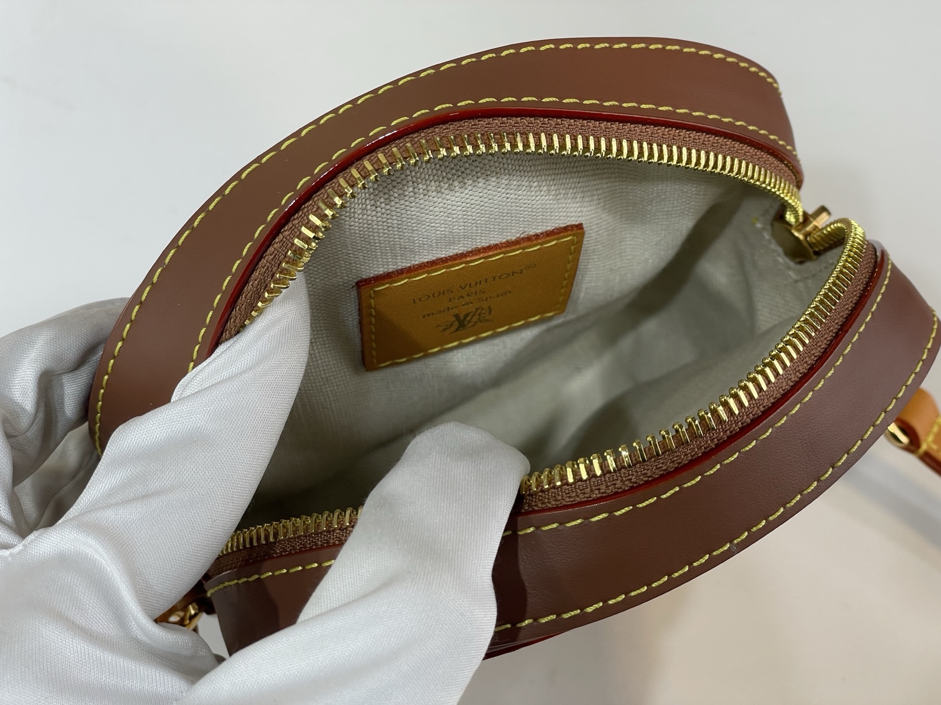 Louis Vuitton Basic Bag Cow Leather Brown M-s