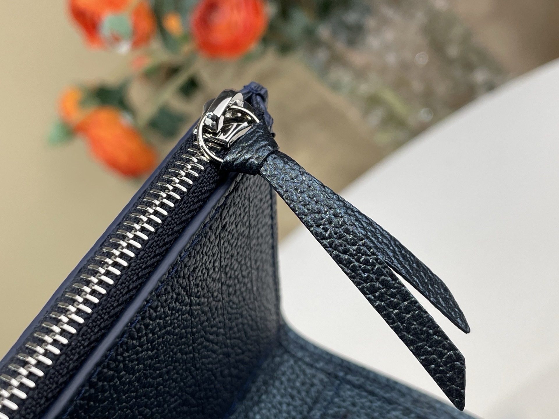 Basic Bag Silver M-l