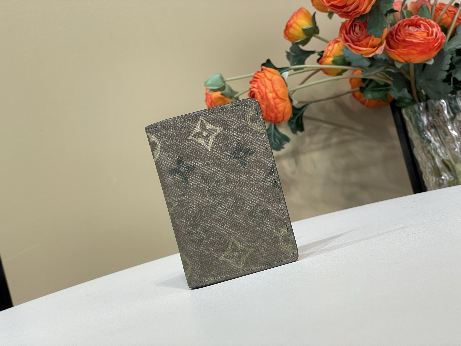 Louis Vuitton Basic Bag Cow Leather Green M-l-s