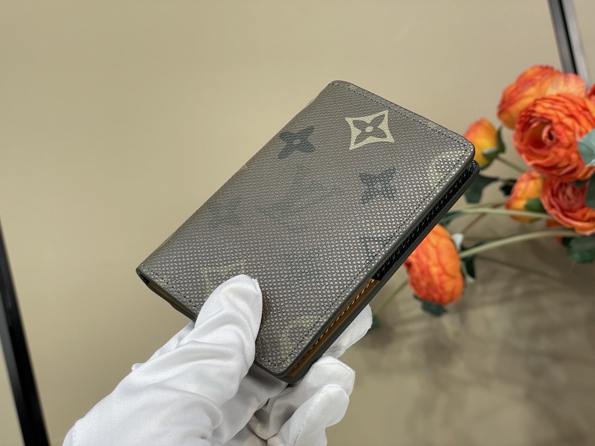 Louis Vuitton Basic Bag Cow Leather Green M-l-s