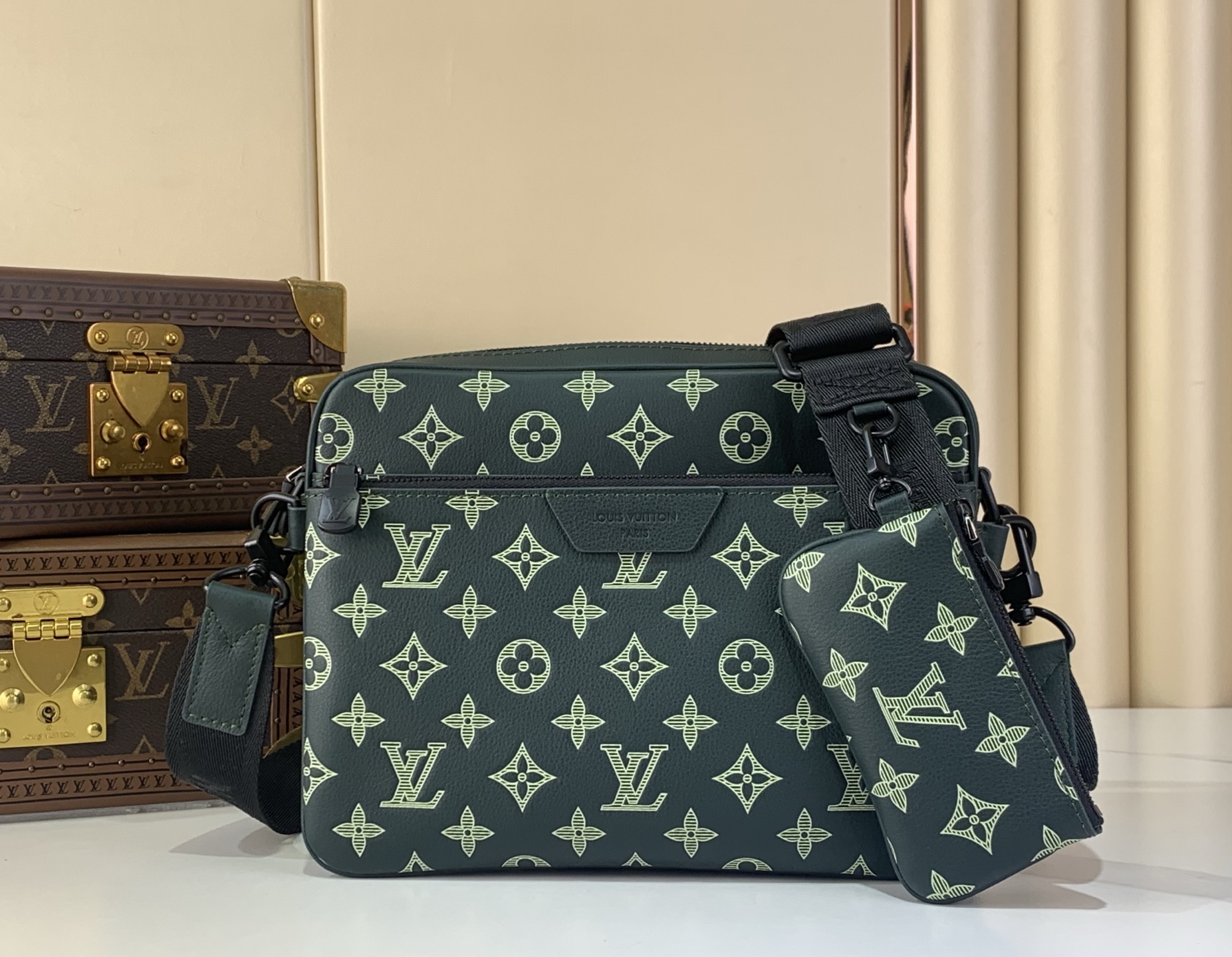 Louis Vuitton Messenger Bag Cow Leather M-s
