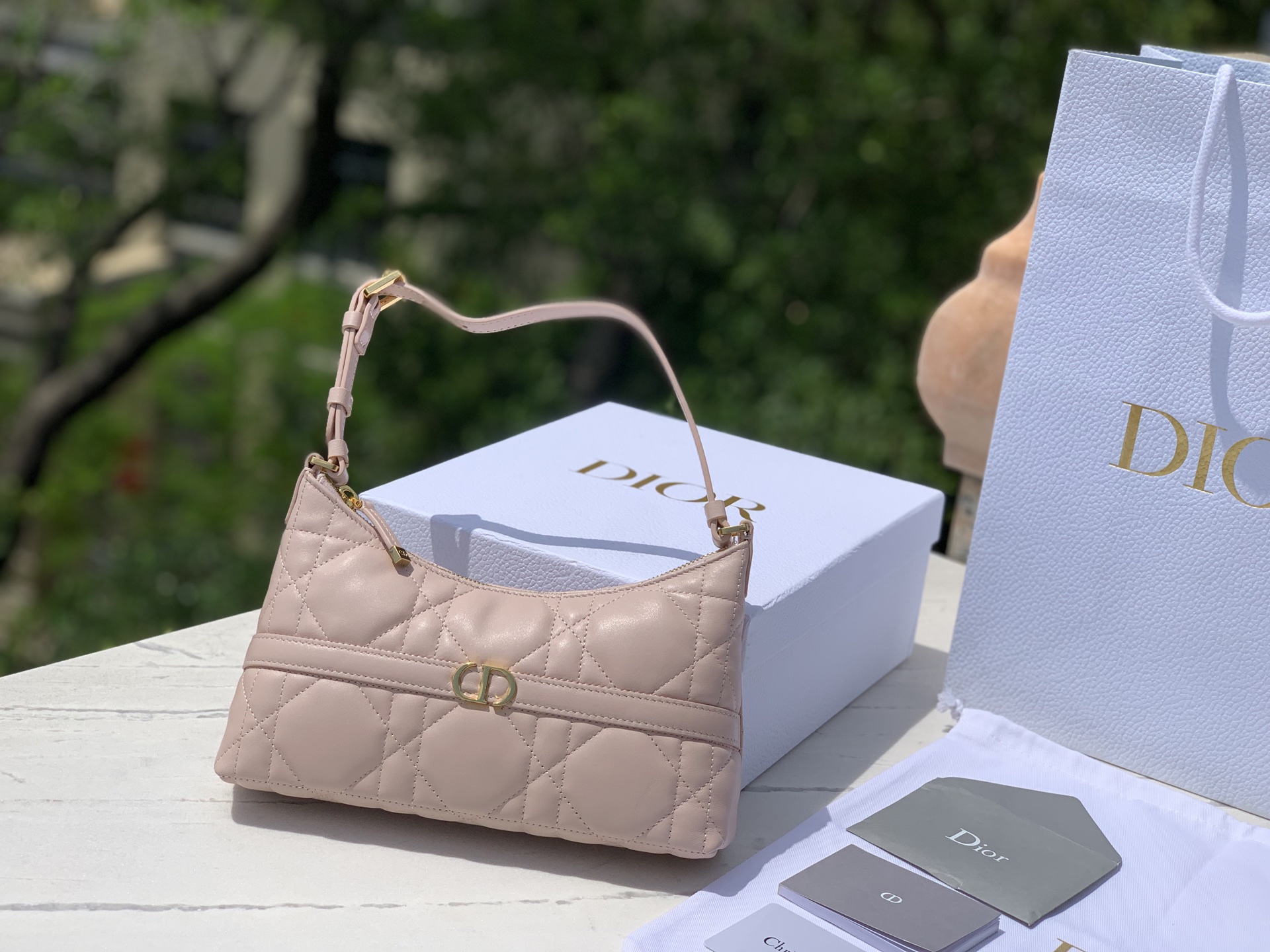 Dior Basic Bag Sheepskin Gold M-s