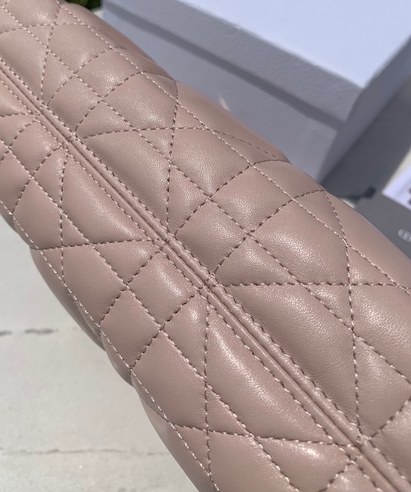 Dior Basic Bag Sheepskin Gold M-s