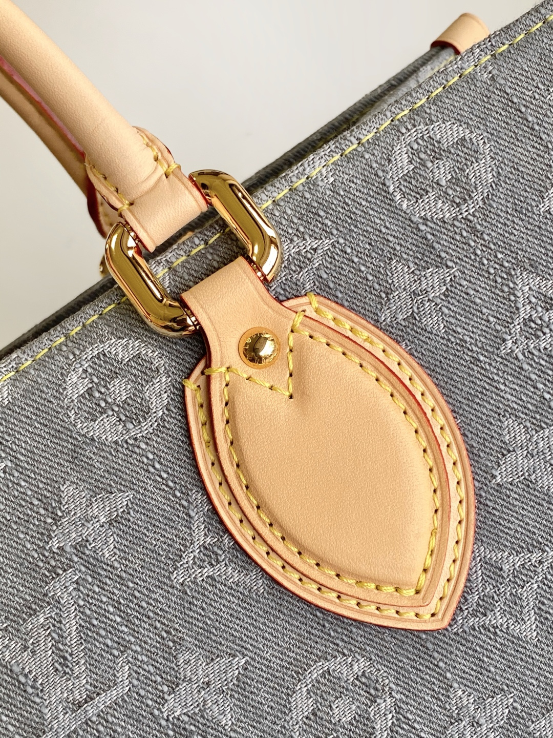 Louis Vuitton Basic Bag Blue M