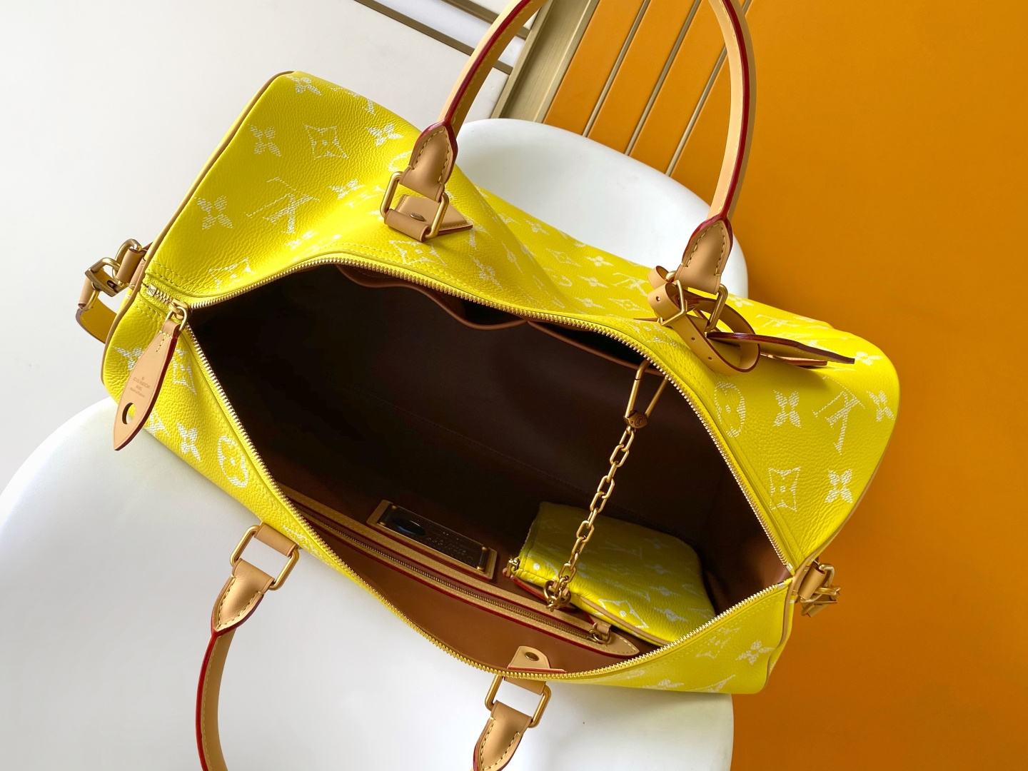 Louis Vuitton Basic Bag Cow Leather Red M-l-s