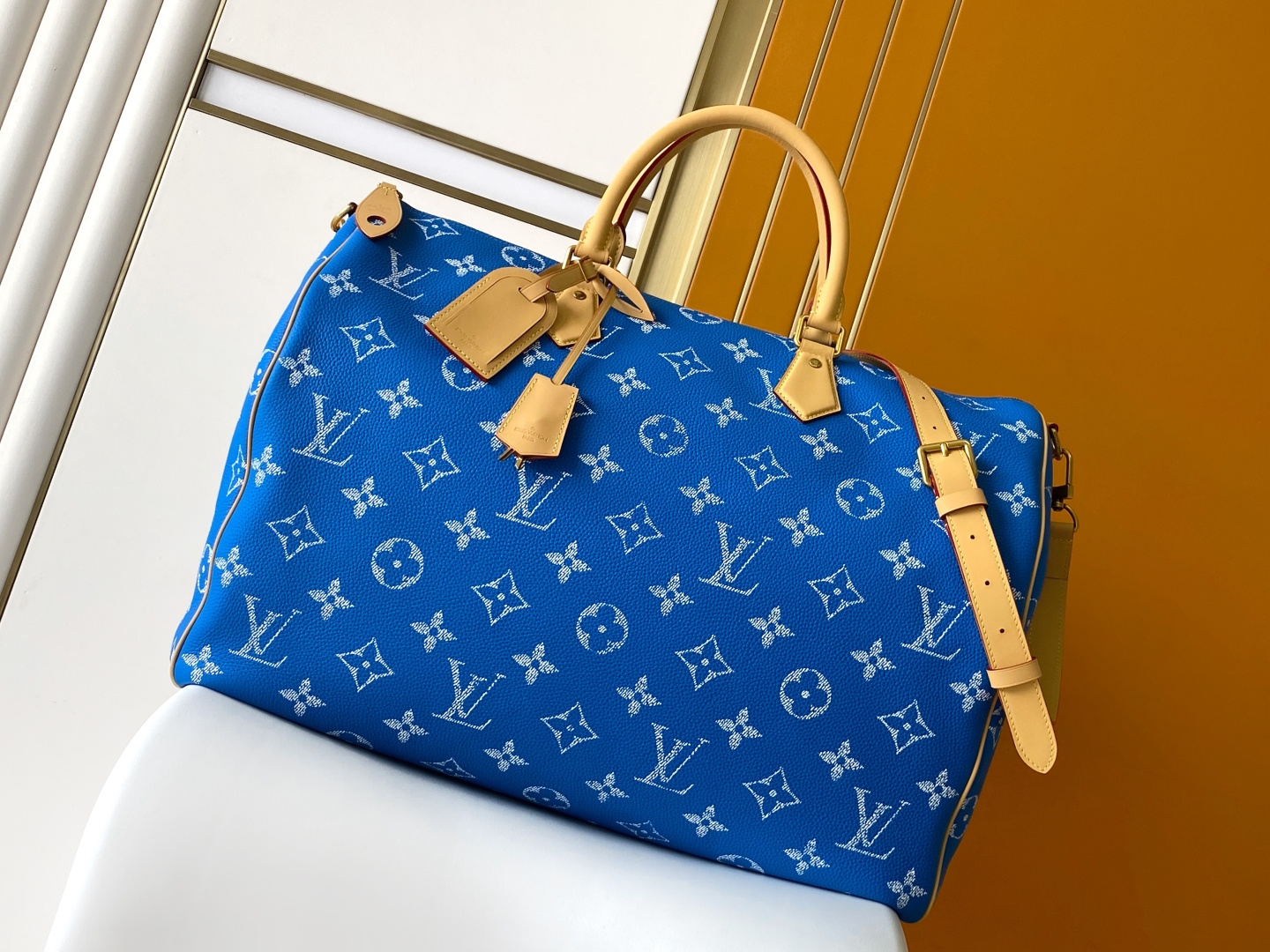 Louis Vuitton Basic Bag Cow Leather Red M-l-s