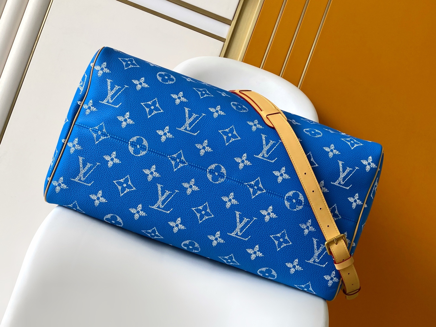 Louis Vuitton Basic Bag Cow Leather Red M-l-s