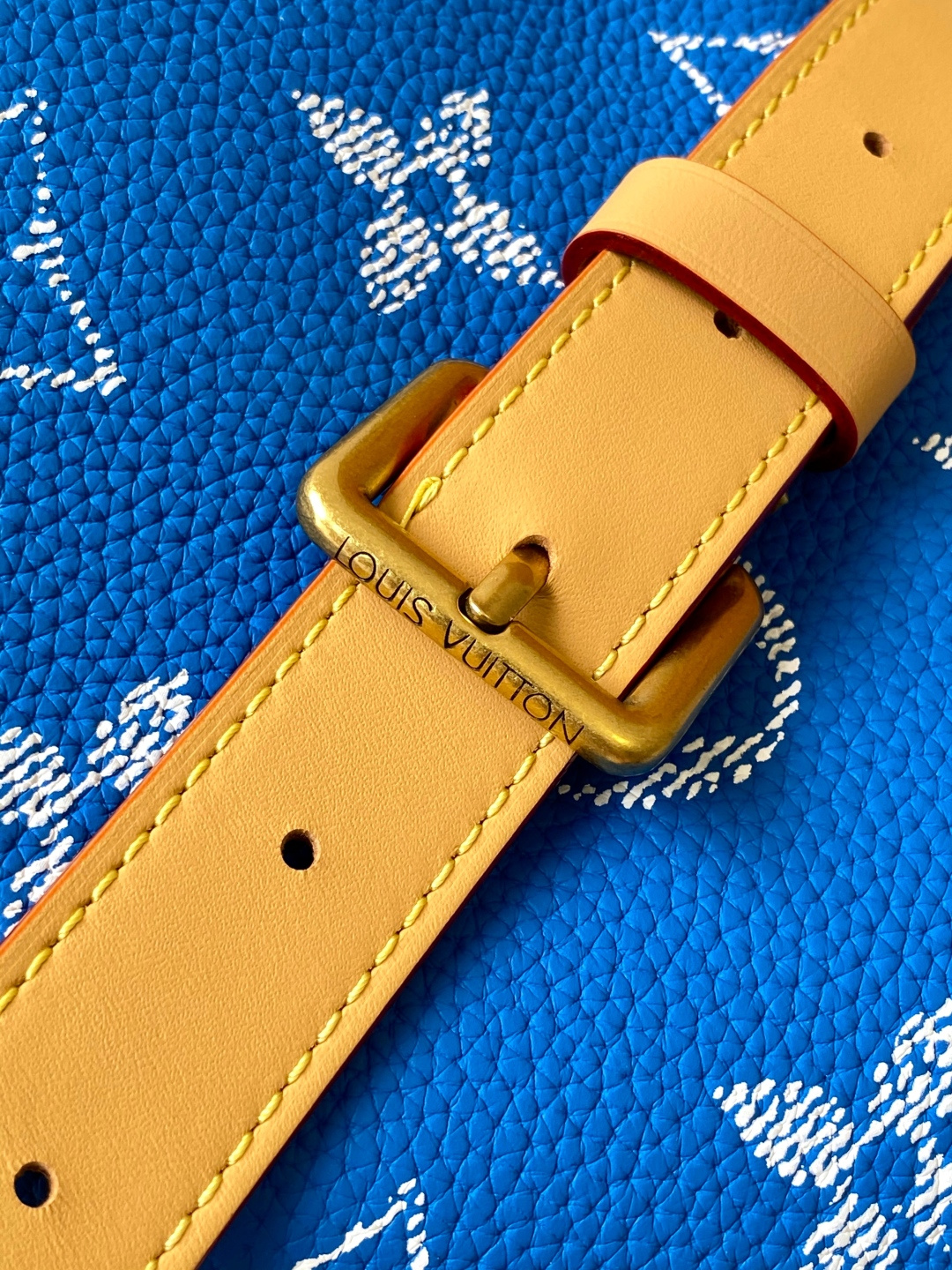 Louis Vuitton Basic Bag Cow Leather Red M-l-s