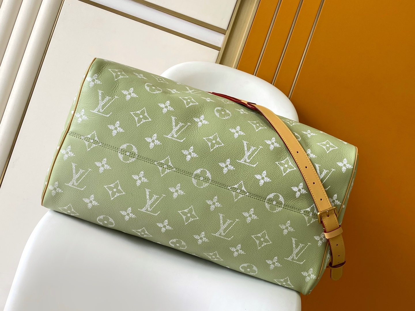 Louis Vuitton Basic Bag Cow Leather Red M-l-s