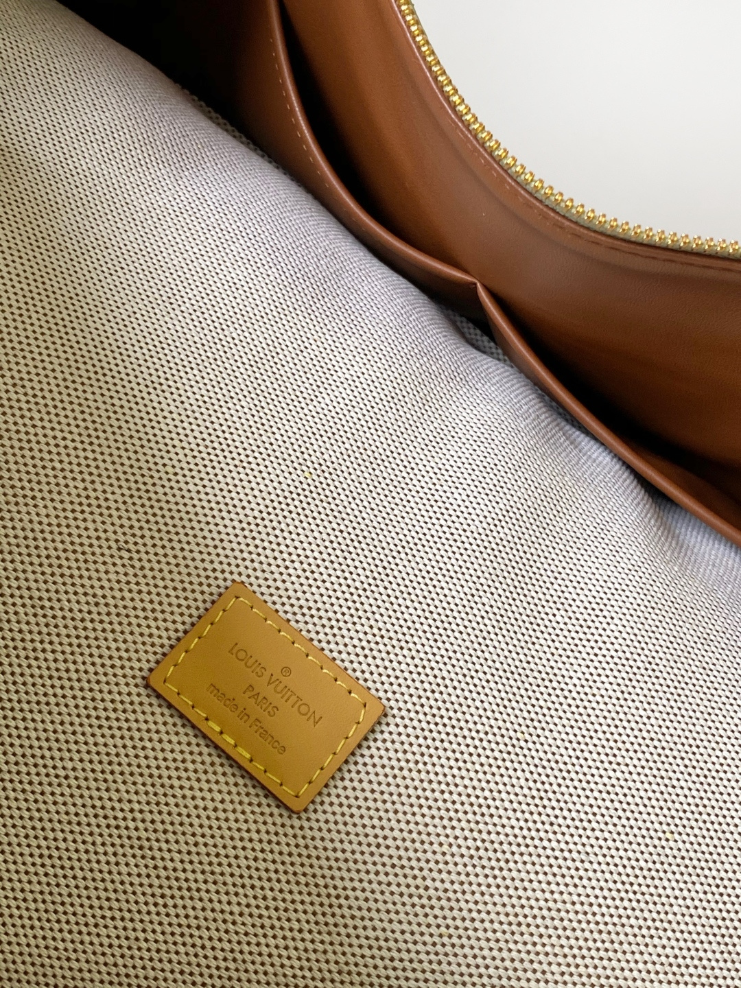 Louis Vuitton Basic Bag Cow Leather Red M-l-s