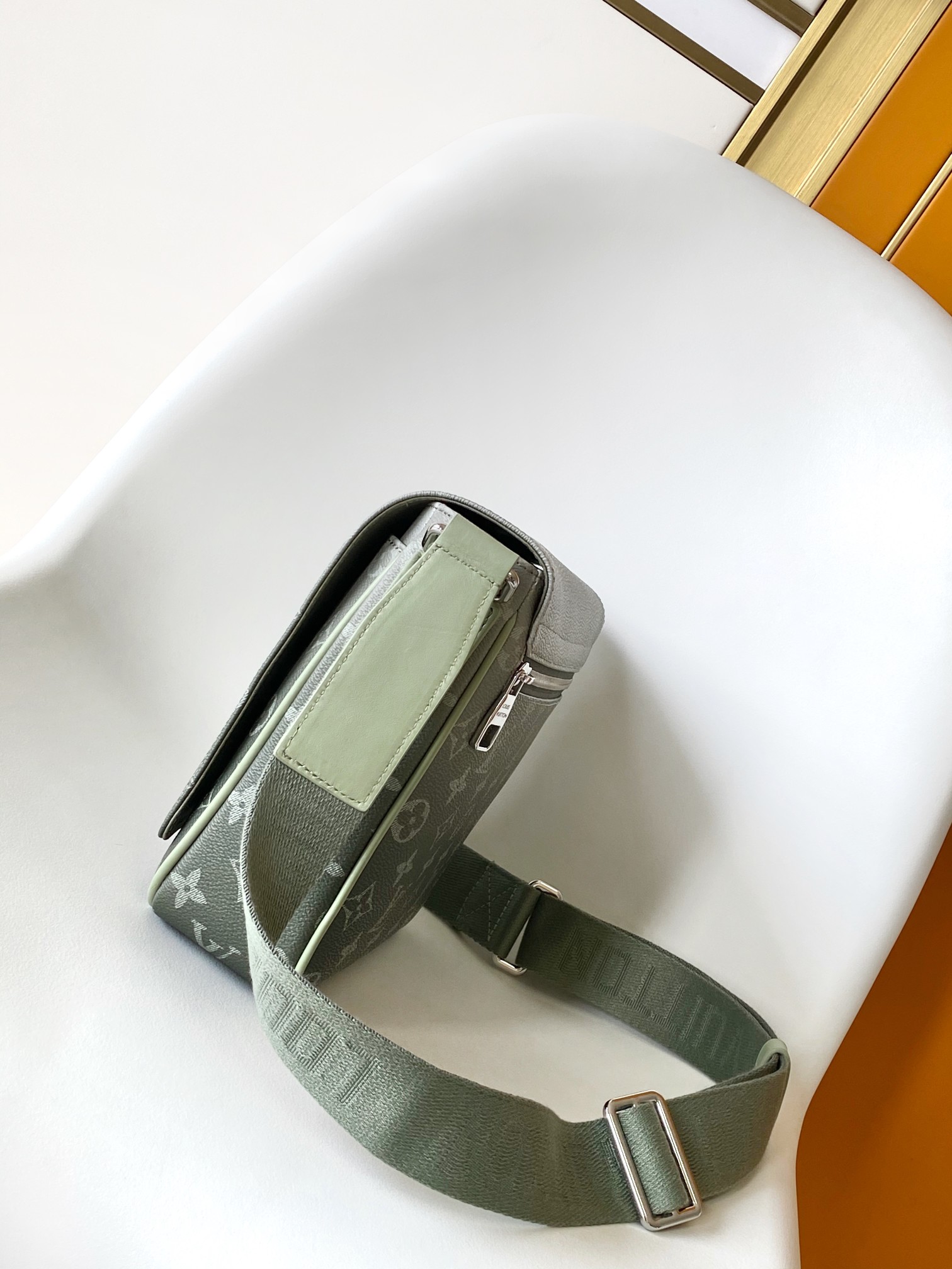 Louis Vuitton Messenger Bag Canvas M-s