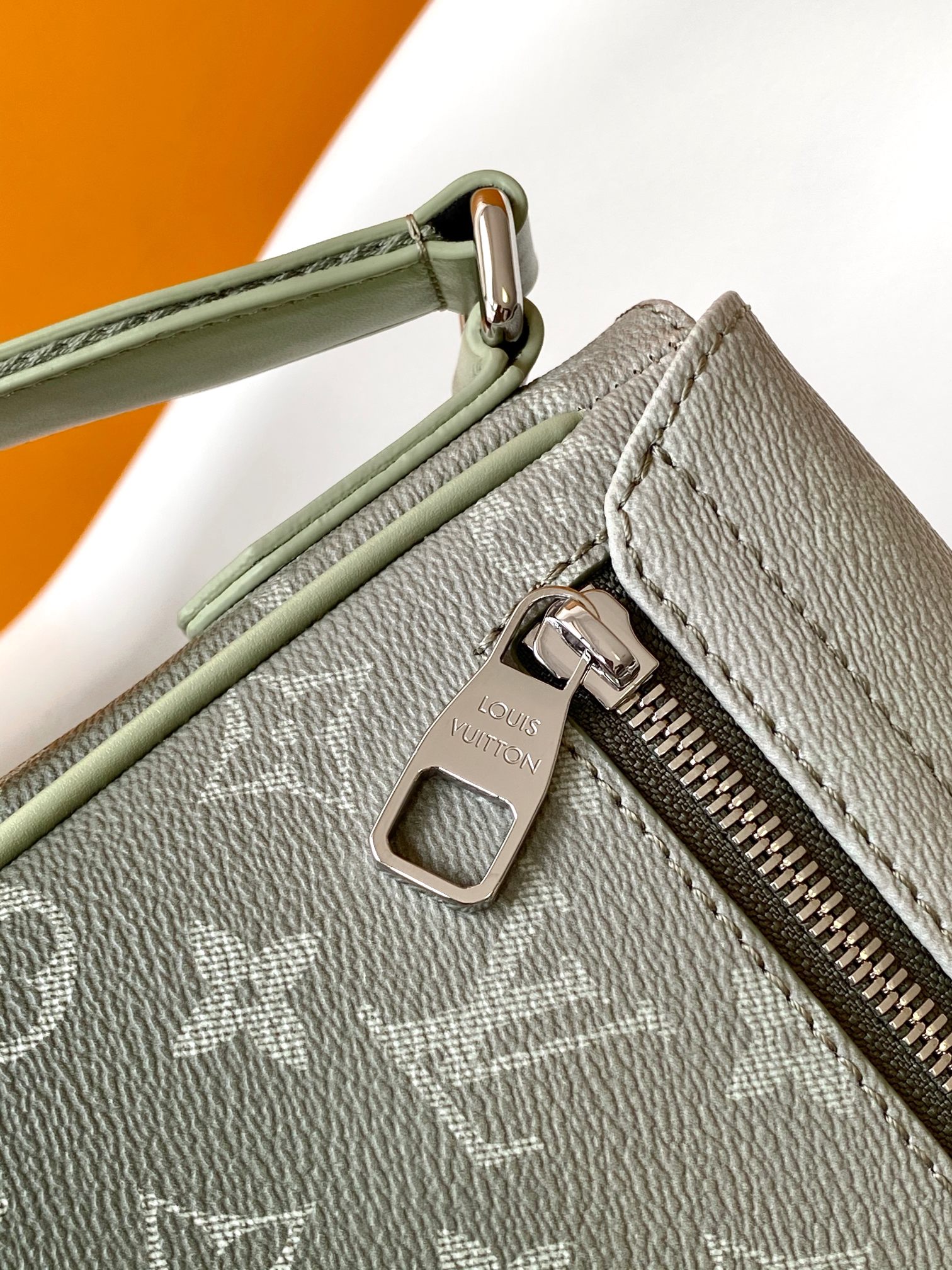 Louis Vuitton Messenger Bag Canvas M-s