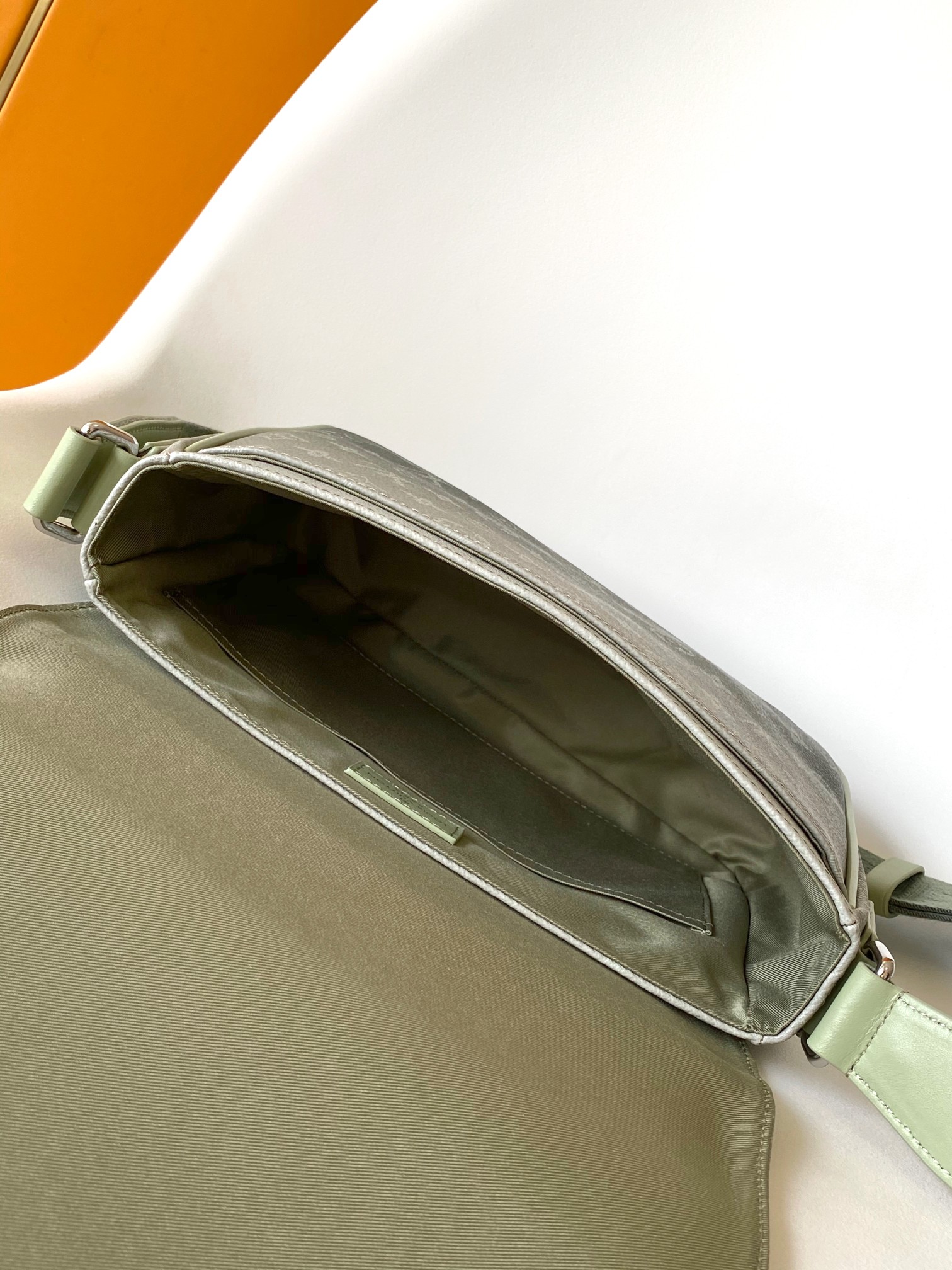 Louis Vuitton Messenger Bag Canvas M-s