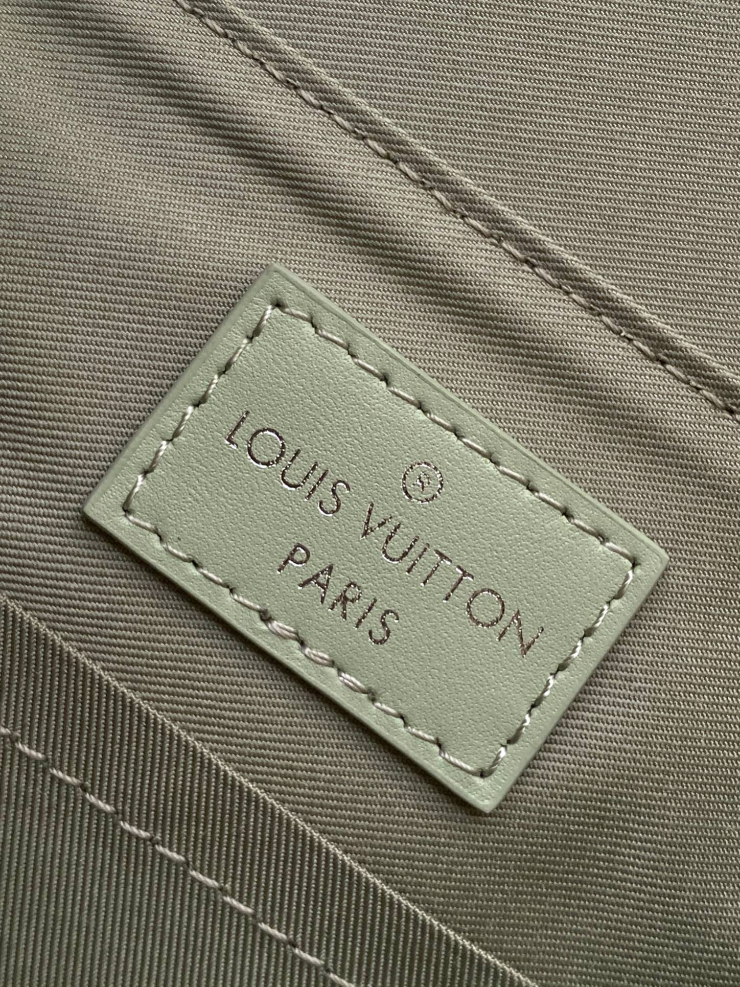 Louis Vuitton Messenger Bag Canvas M-s