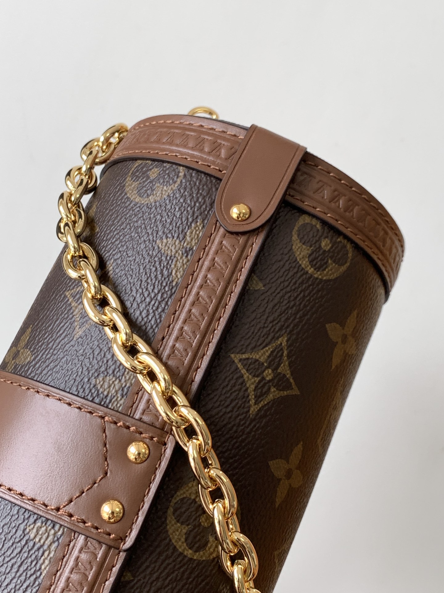 Louis Vuitton Basic Bag M-l-s