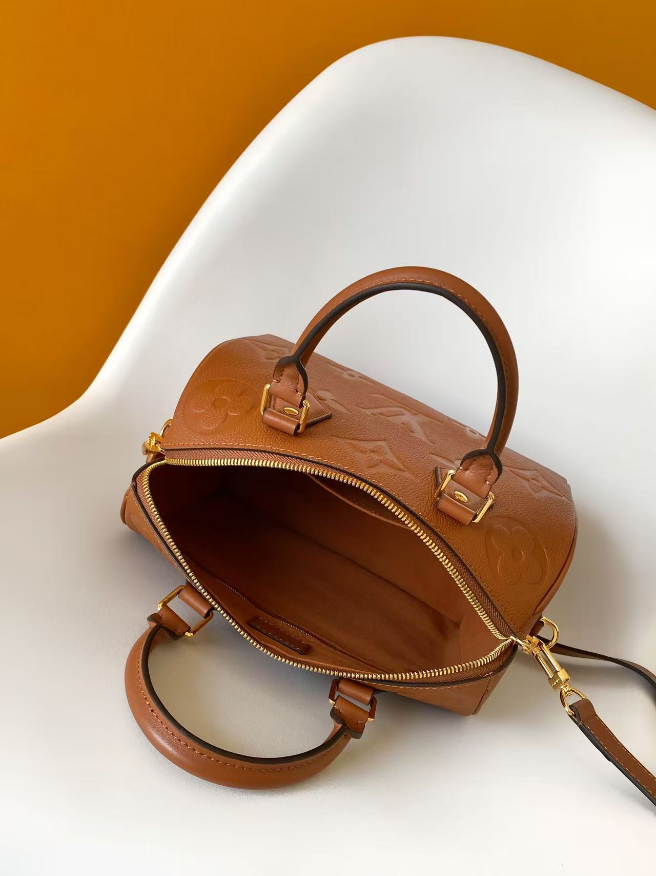 Louis Vuitton Basic Bag Black M-l-s