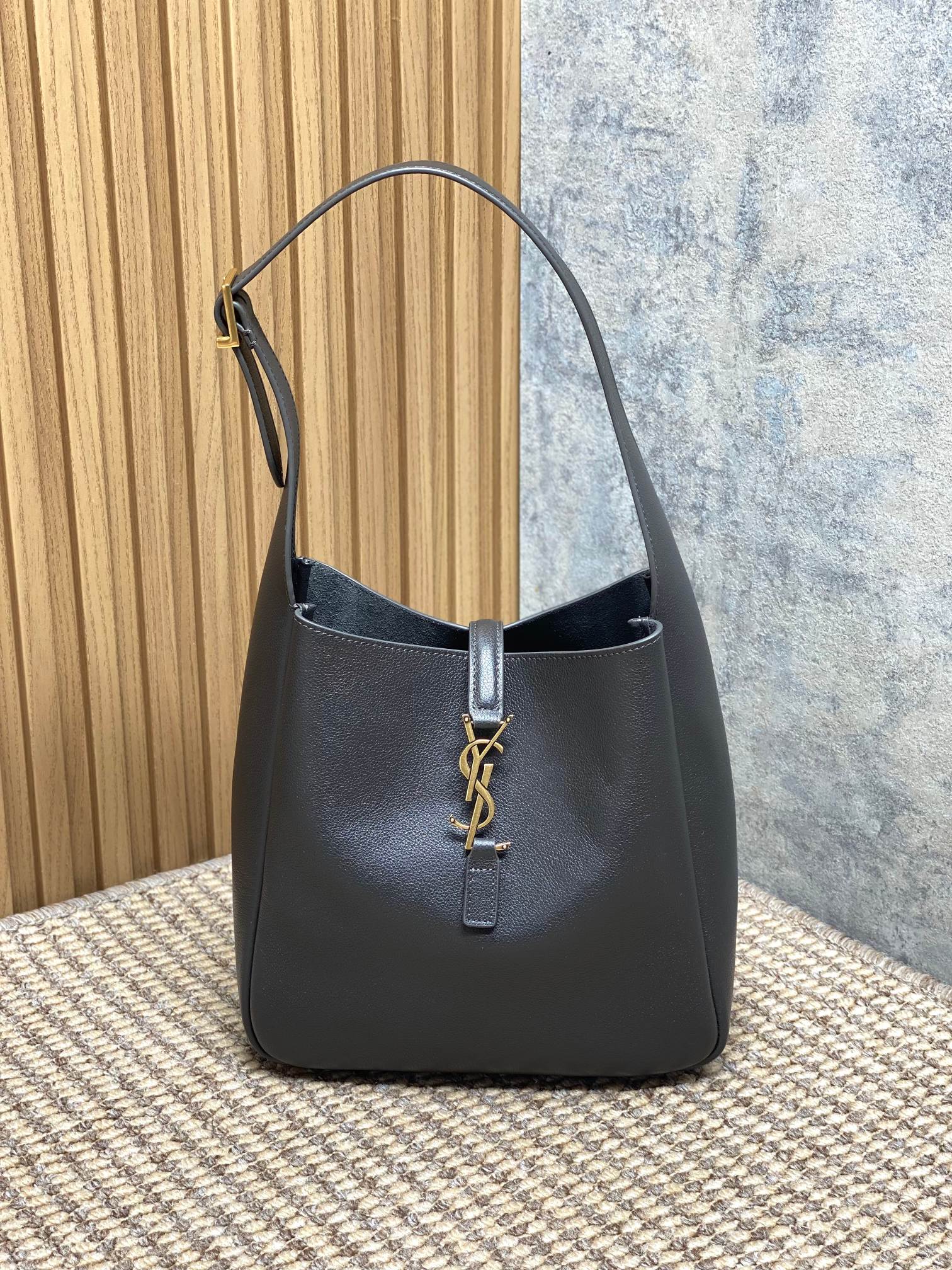 Ysl Basic Bag Cow Leather 10cm-l-s