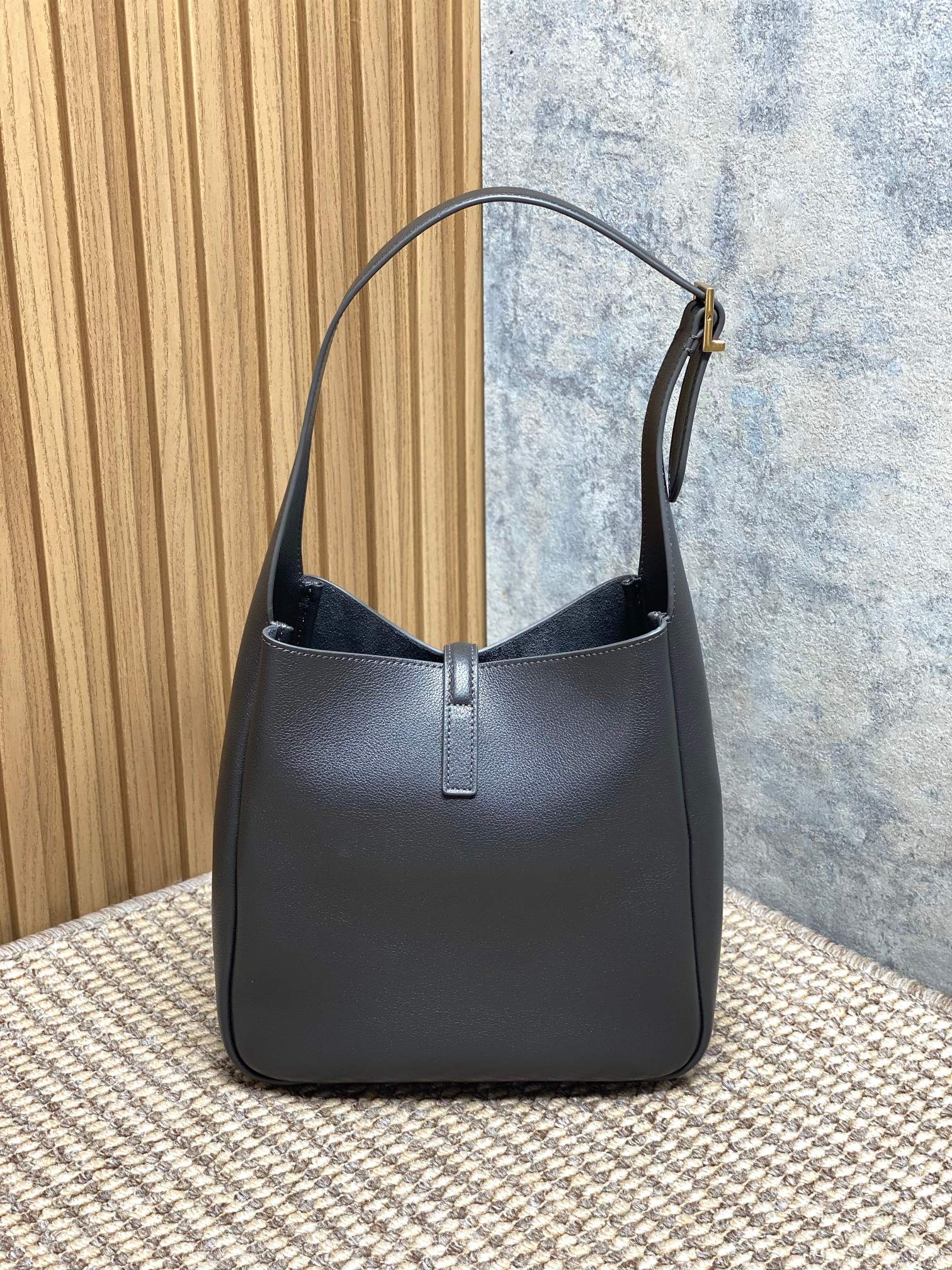 Ysl Basic Bag Cow Leather 10cm-l-s