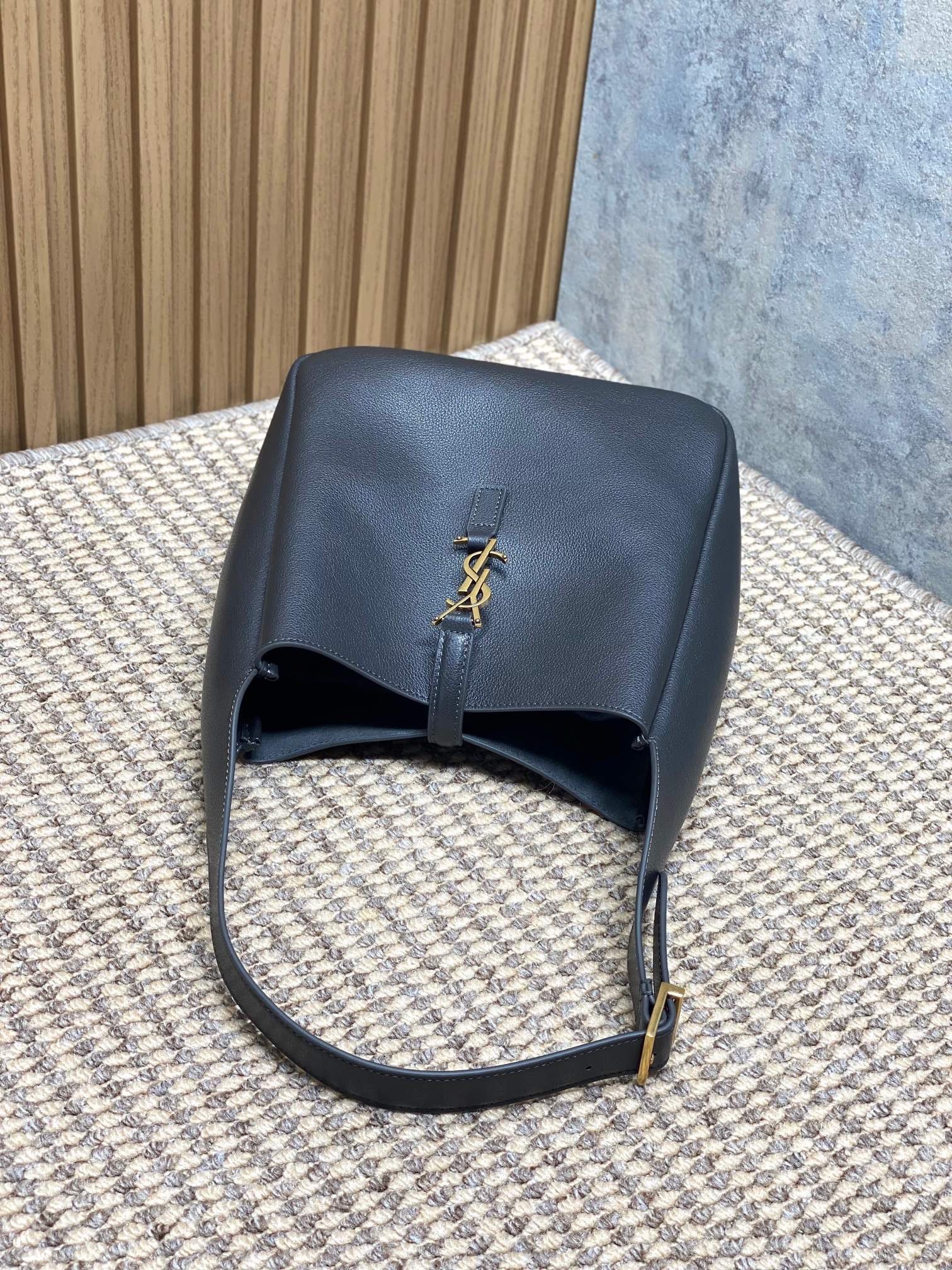 Ysl Basic Bag Cow Leather 10cm-l-s