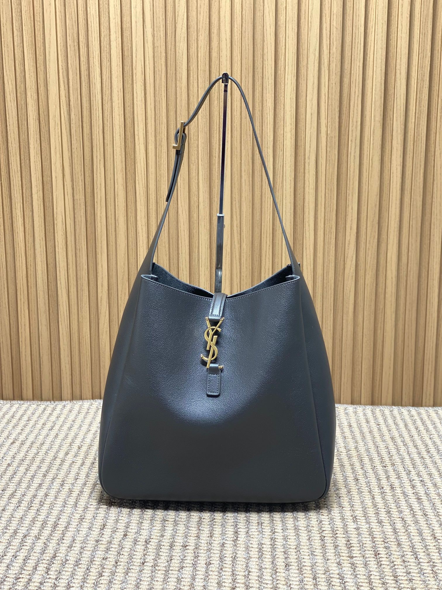 Ysl Basic Bag Cow Leather 13cm-l-s