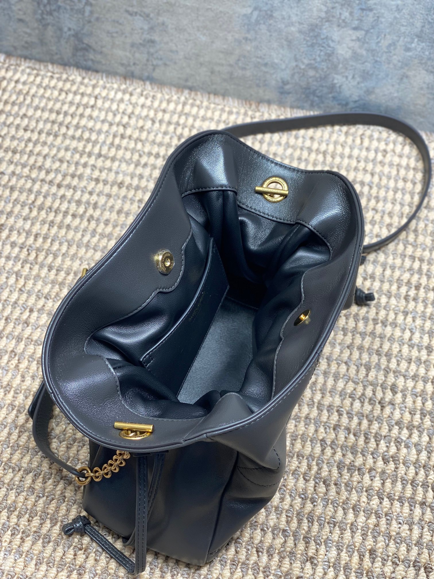 Ysl Shoulder Bag M-l-s