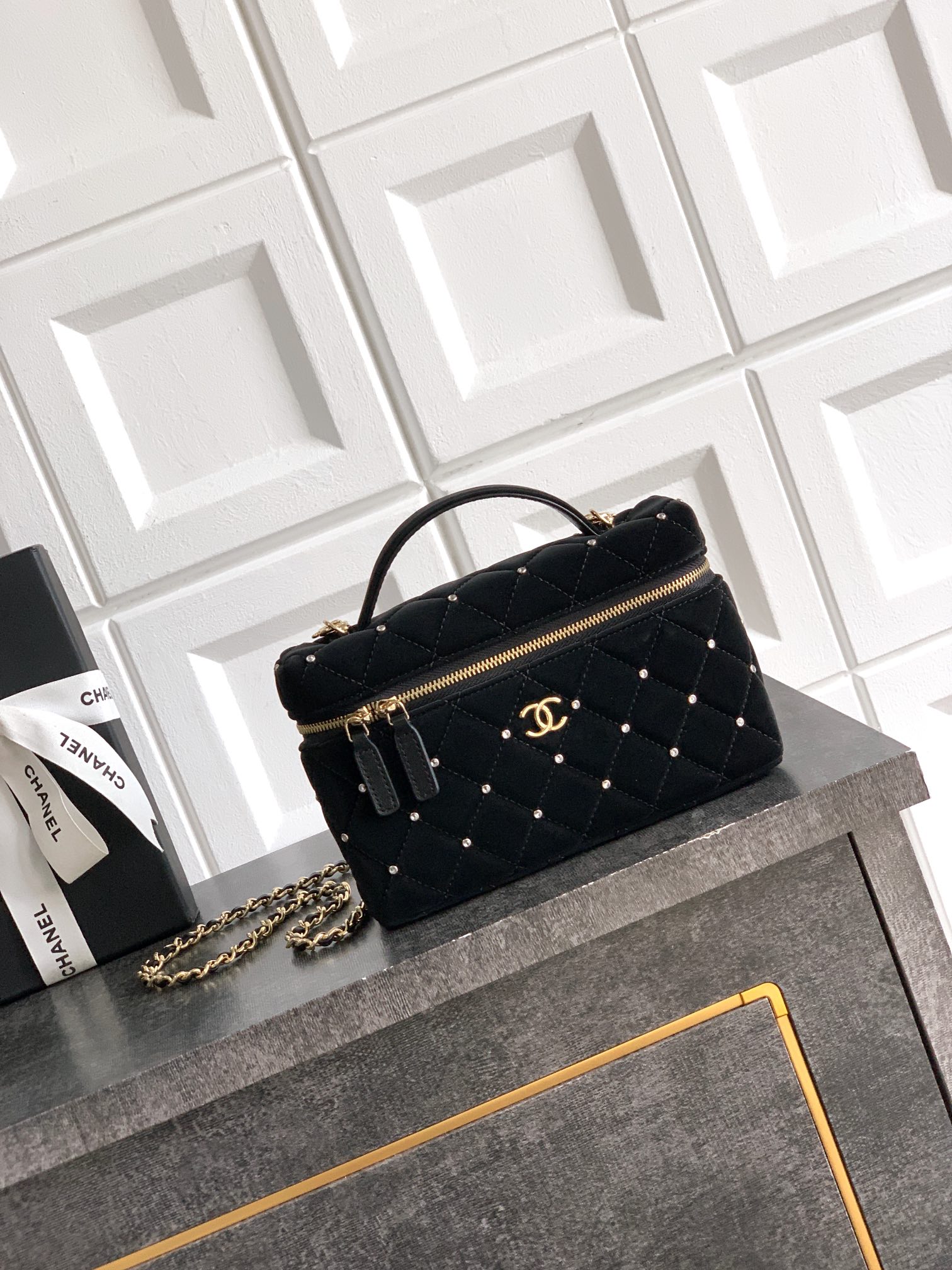 Chanel Basic Bag Cow Leather M-l-s