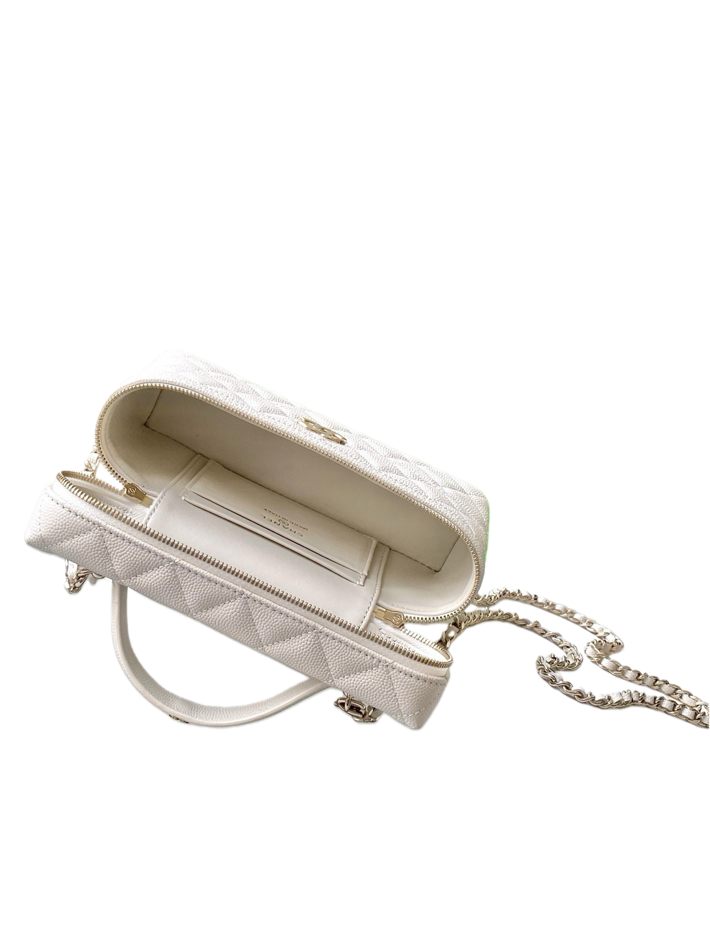 Chanel Basic Bag Black M-l