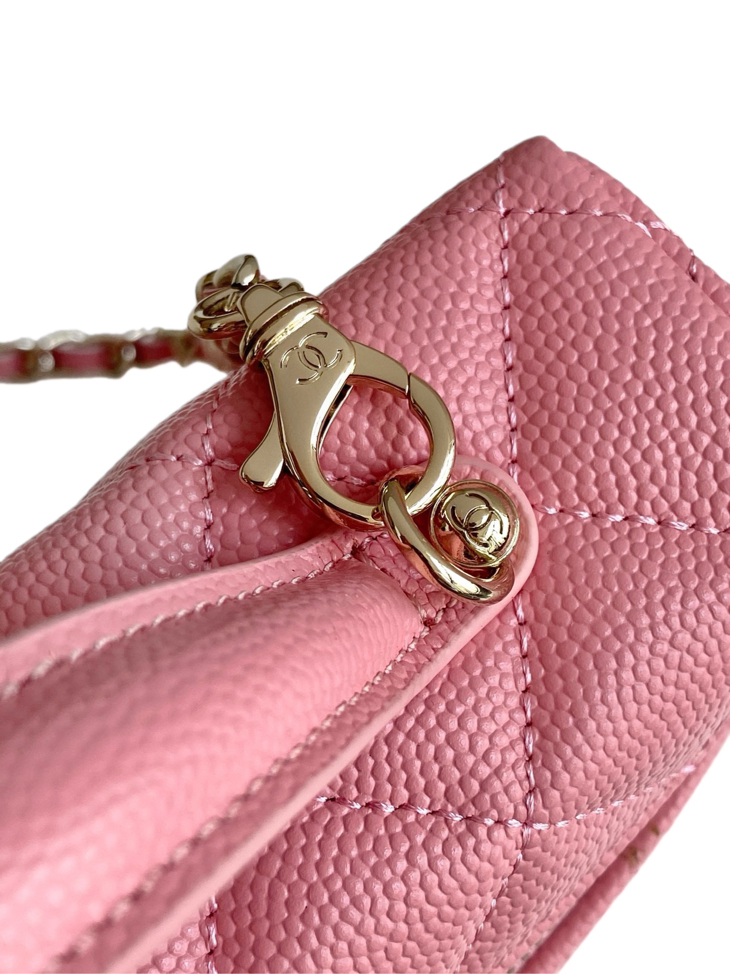 Chanel Basic Bag Black M-l