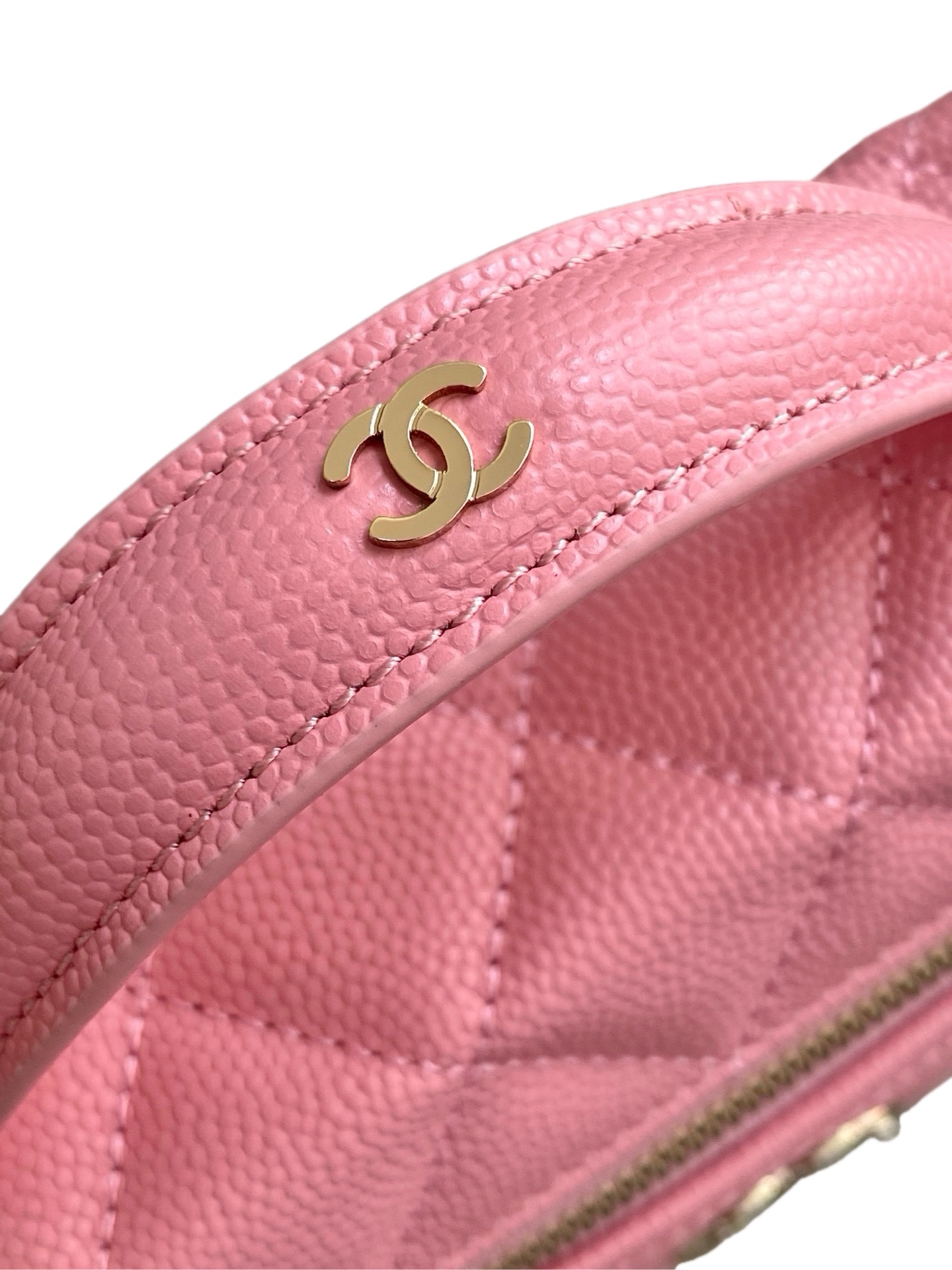 Chanel Basic Bag Black M-l