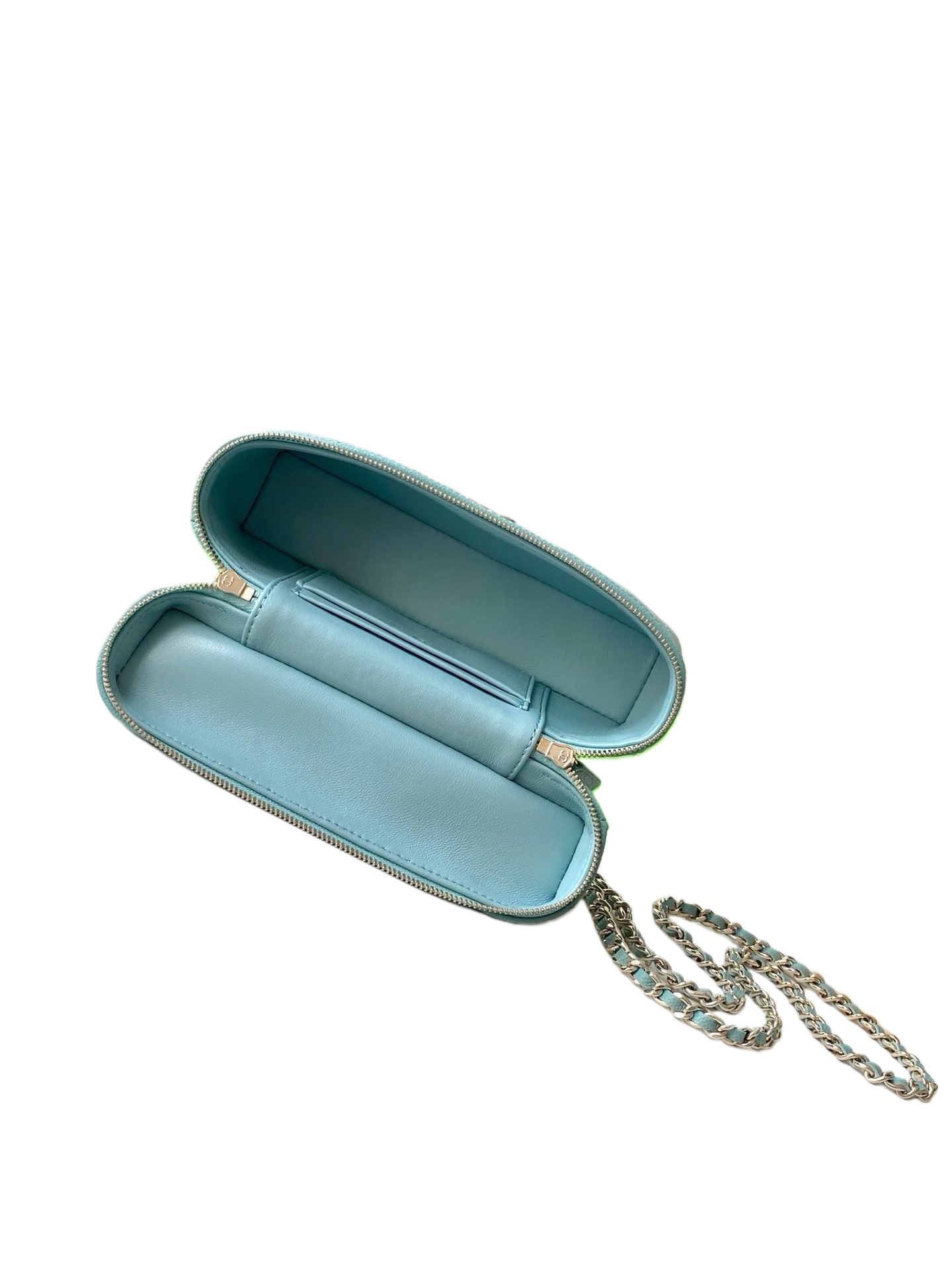 Chanel Basic Bag Black M-l