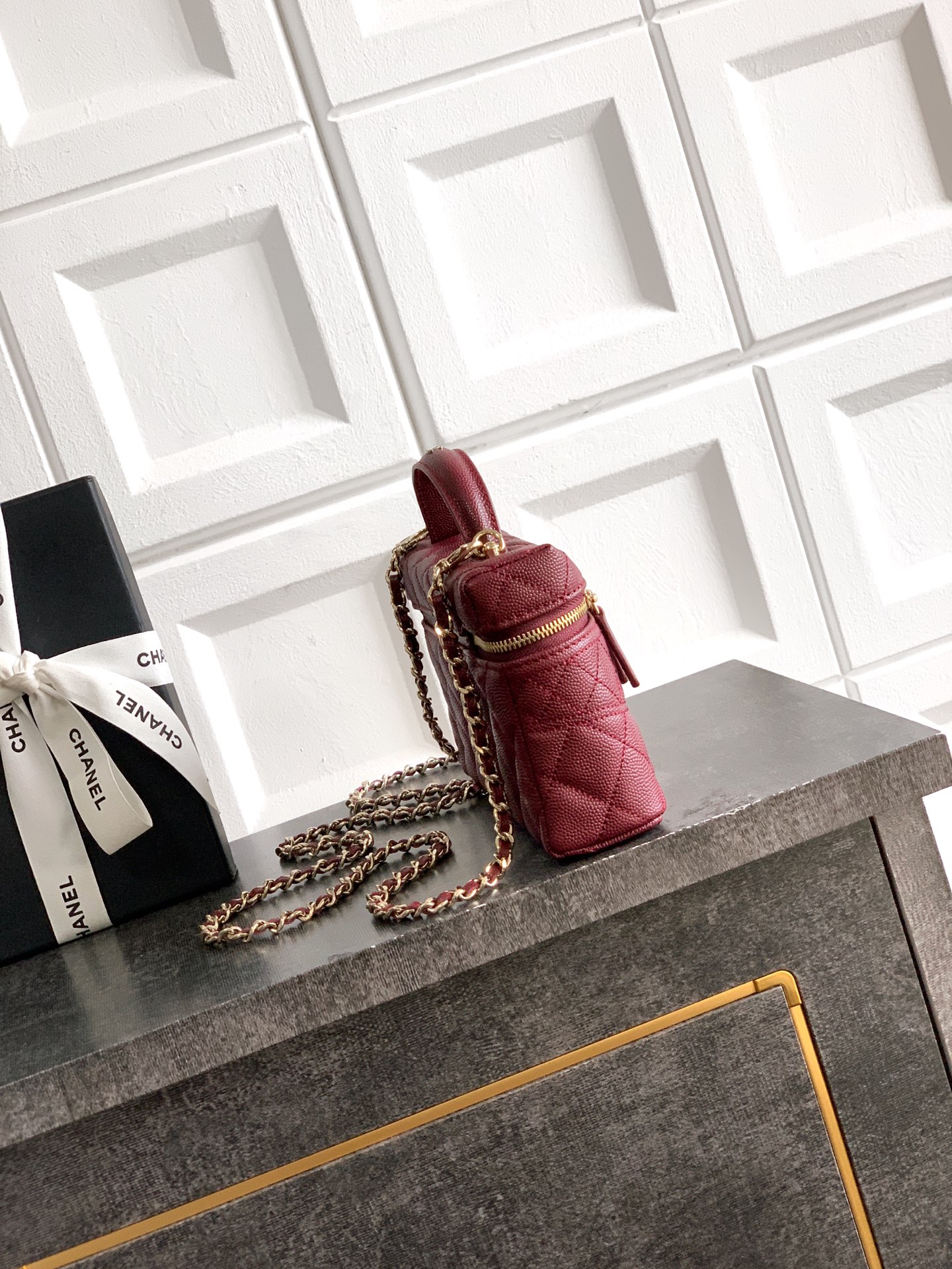 Chanel Basic Bag Black M-l