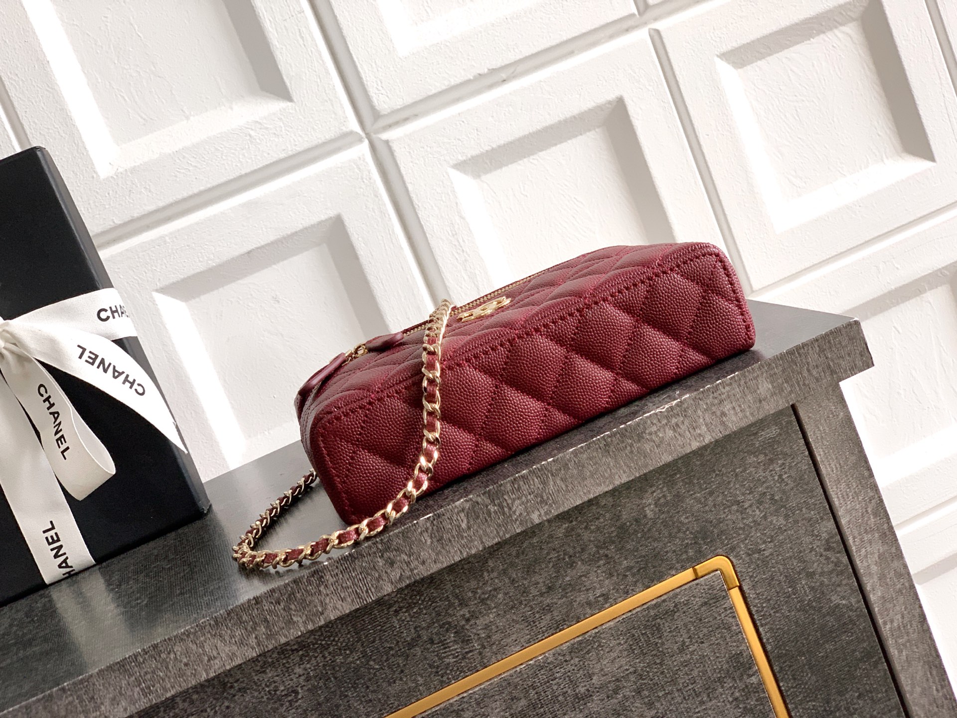 Chanel Basic Bag Black M-l