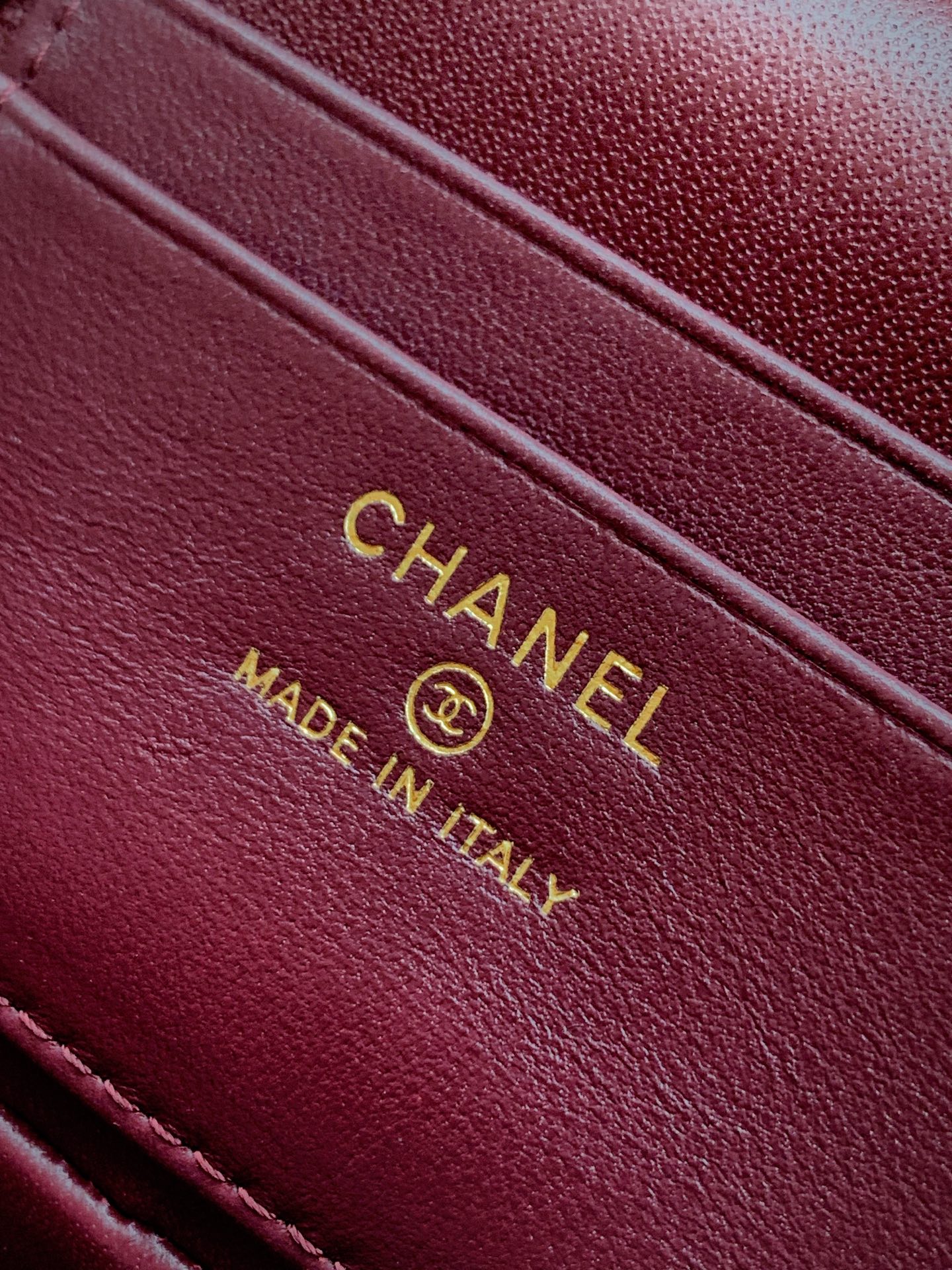 Chanel Basic Bag Black M-l