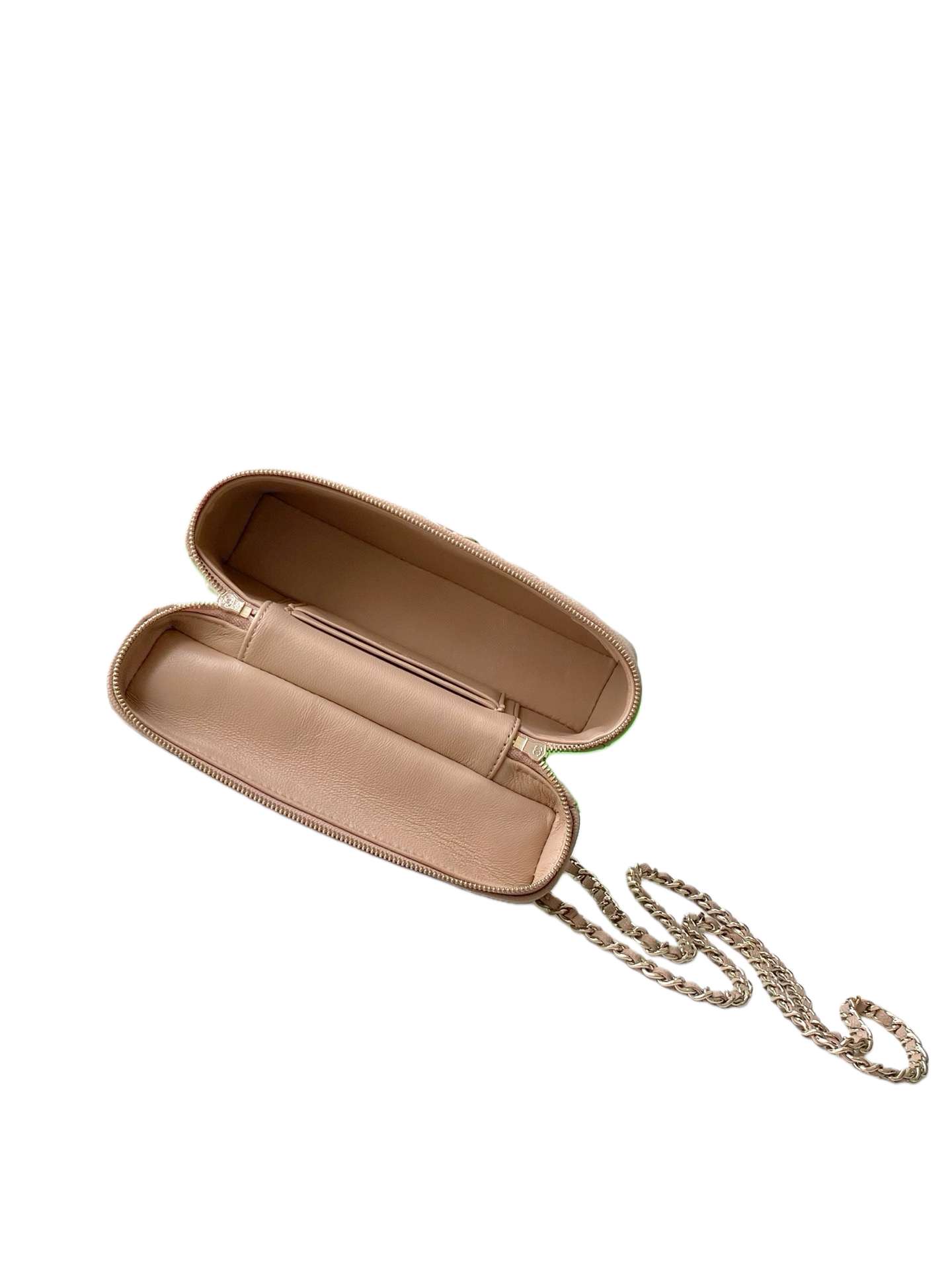 Chanel Basic Bag Black M-l