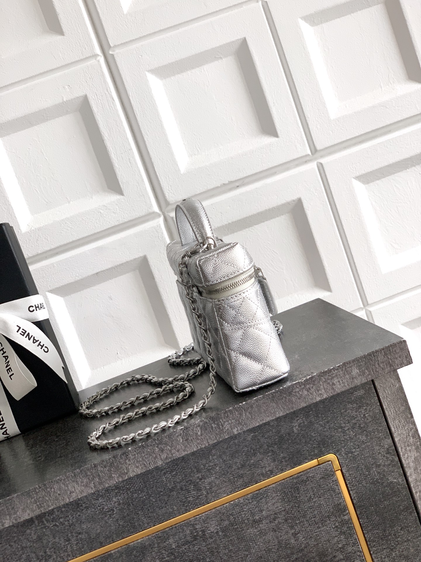 Chanel Basic Bag Black M-l