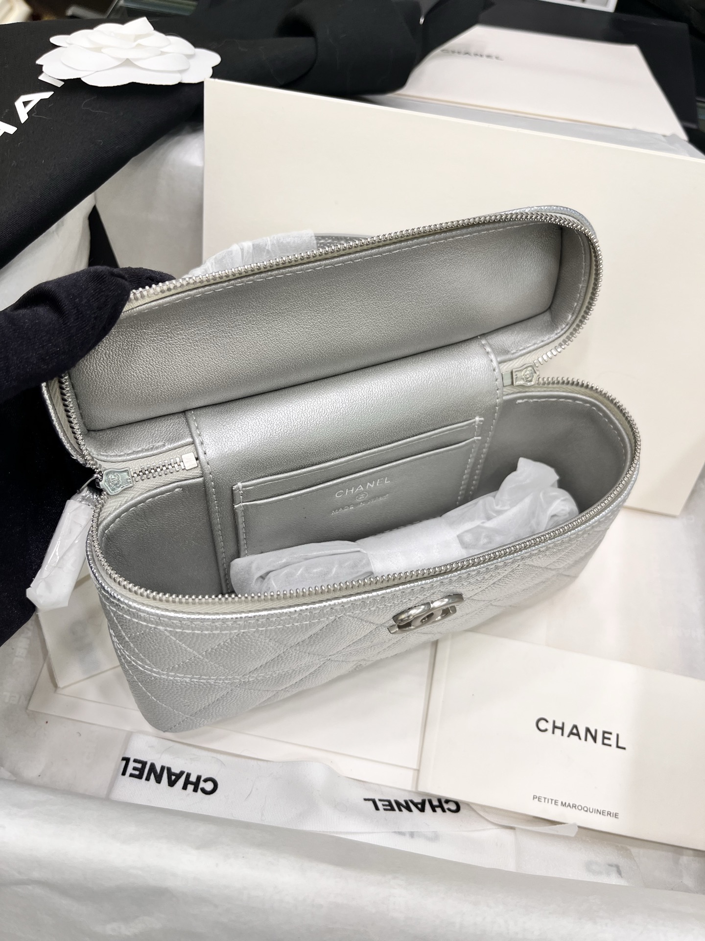 Chanel Basic Bag L