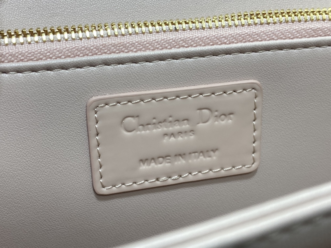 Clutch Bag Sheepskin Pink S-14cm