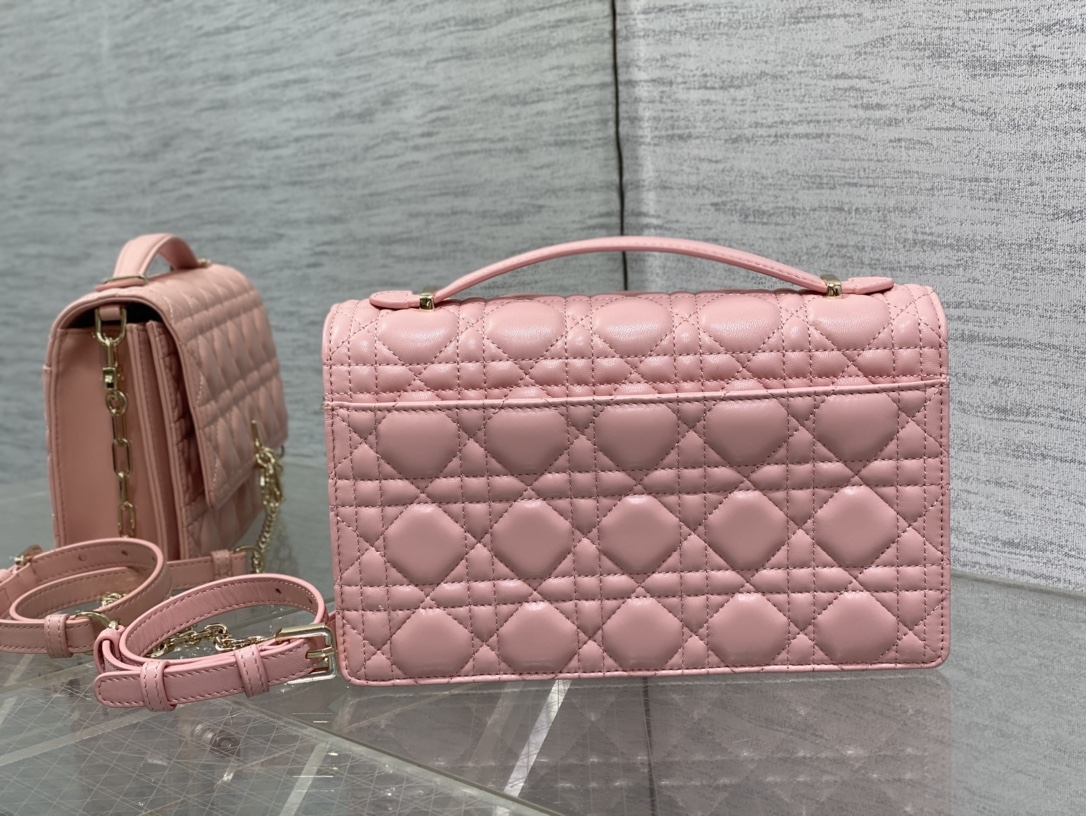 Clutch Bag Sheepskin Pink S-14cm