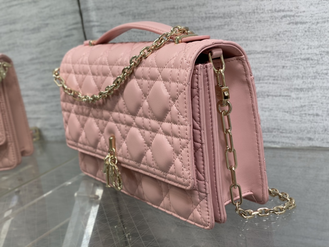 Clutch Bag Sheepskin Pink S-14cm
